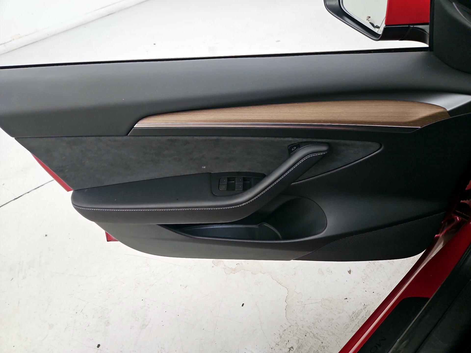 Thumbnail: 2023 Tesla Model 3 - 12