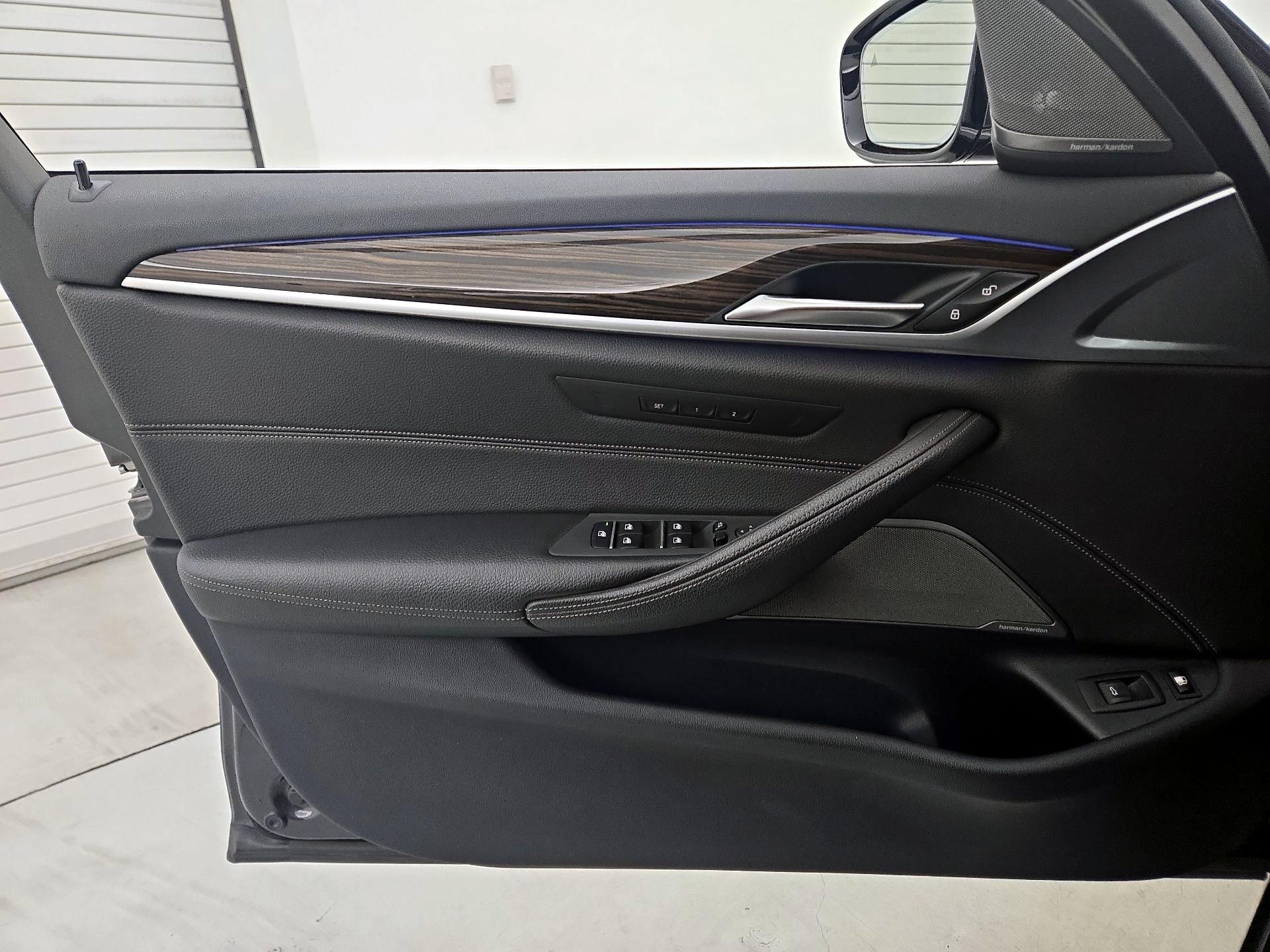 Thumbnail: 2018 BMW 5 Series - 12