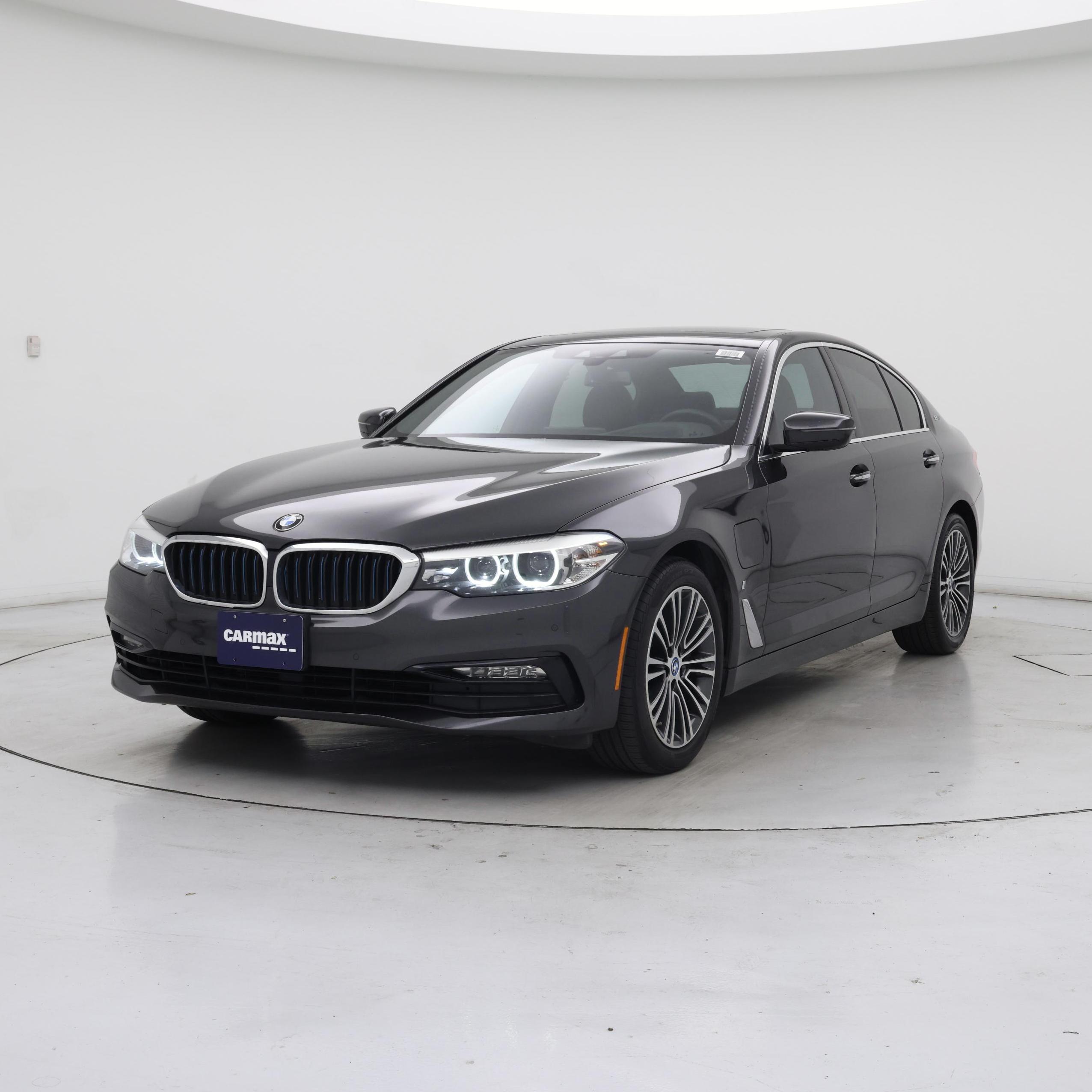 Thumbnail: 2018 BMW 5 Series - 4