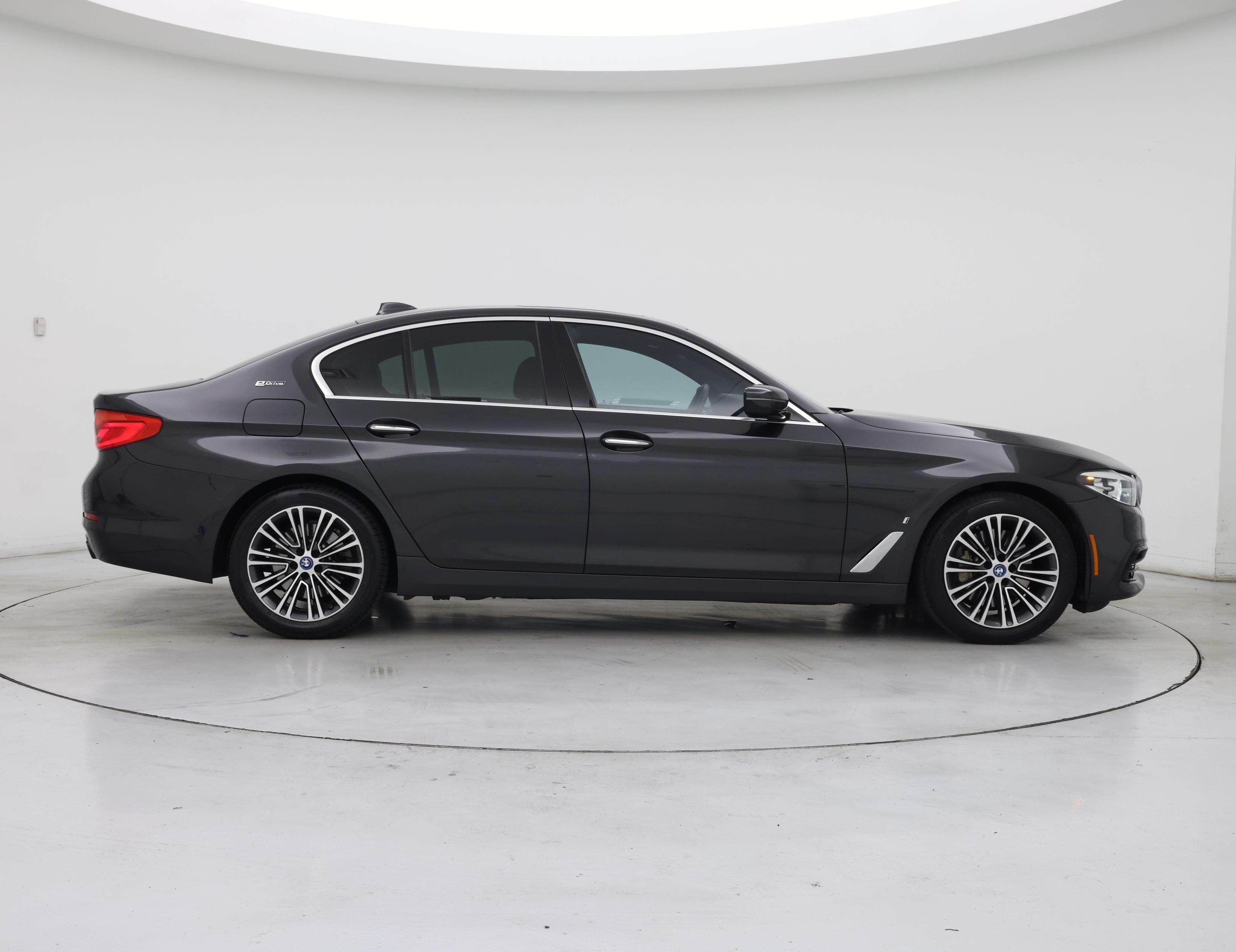 Thumbnail: 2018 BMW 5 Series - 7