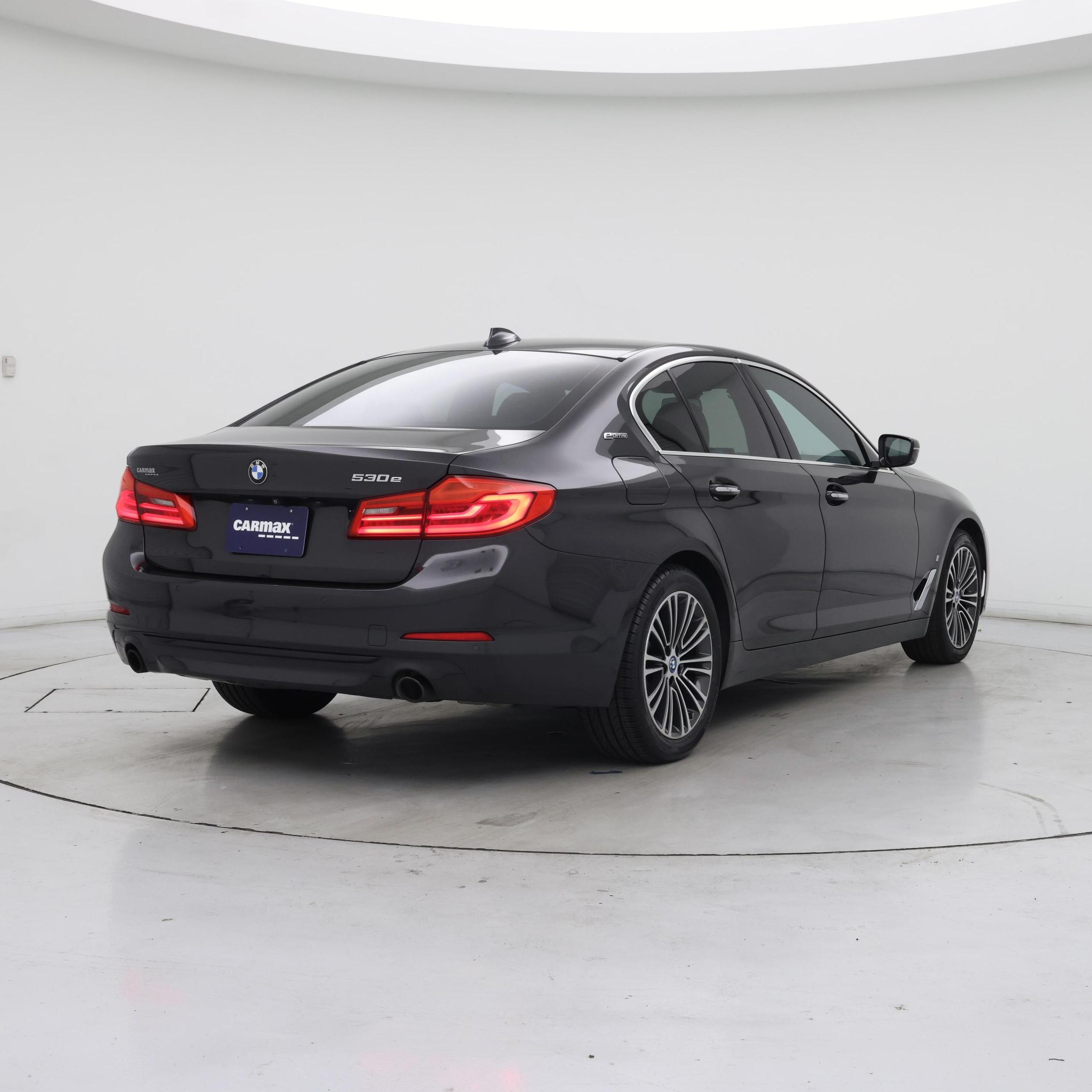Thumbnail: 2018 BMW 5 Series - 8