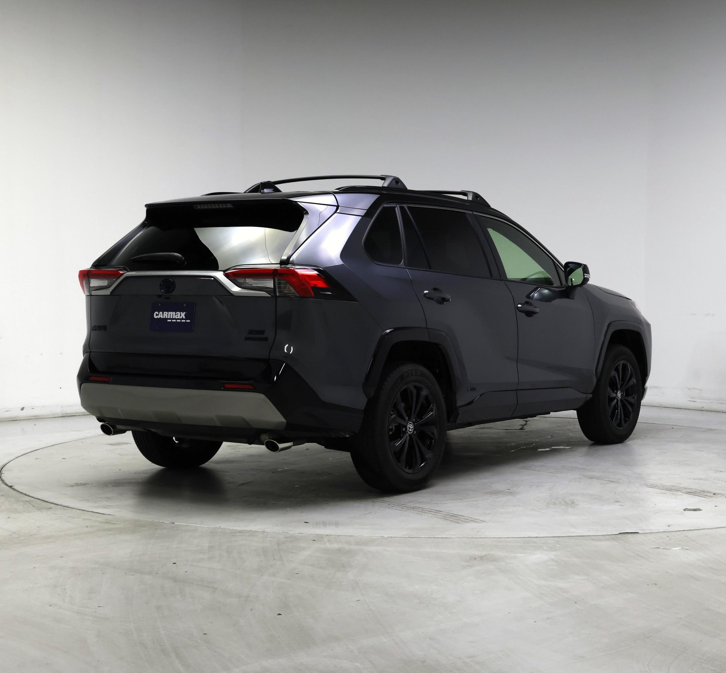 Thumbnail: 2023 Toyota RAV4 - 8