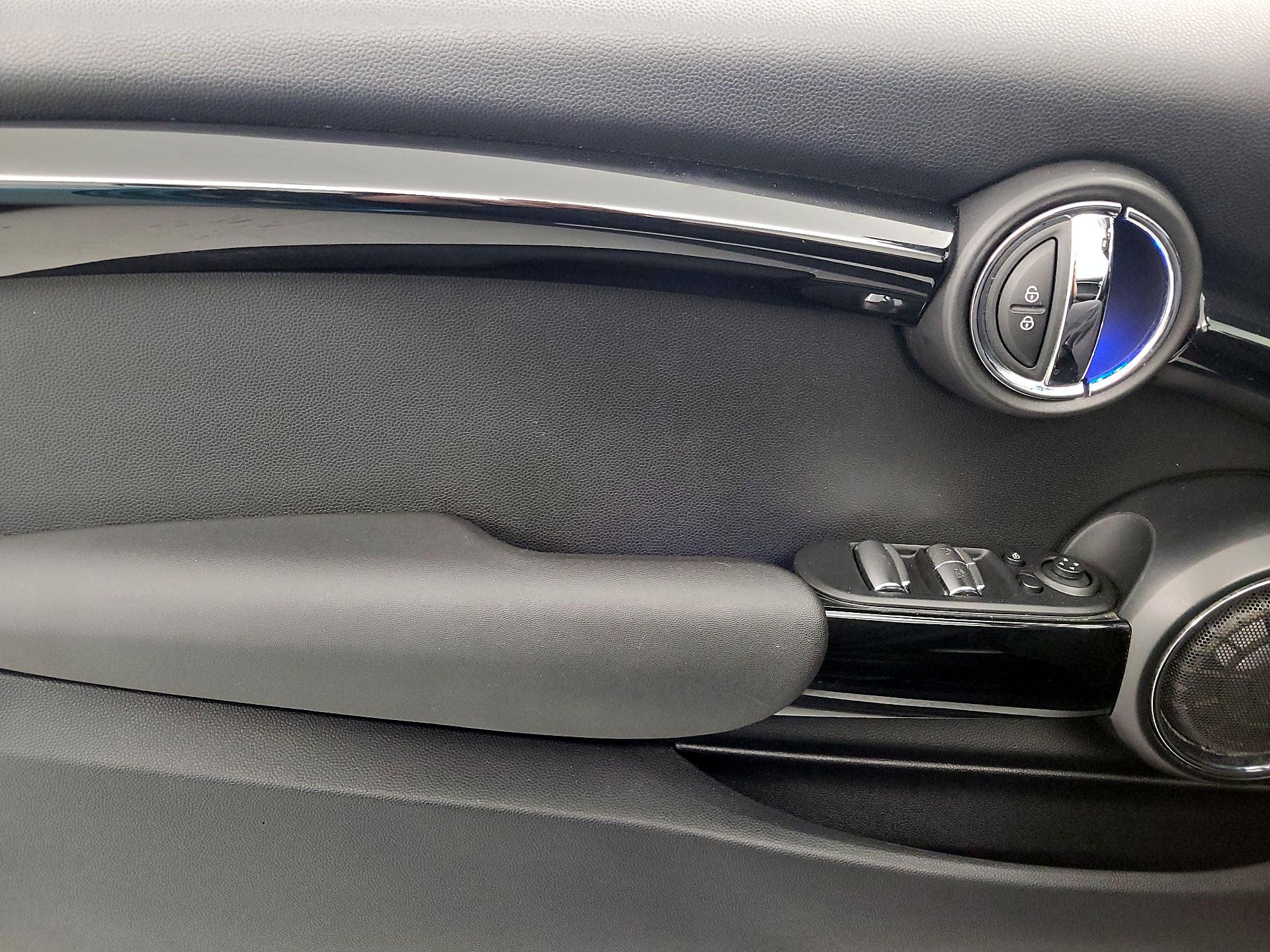 Thumbnail: 2016 MINI Cooper - 12