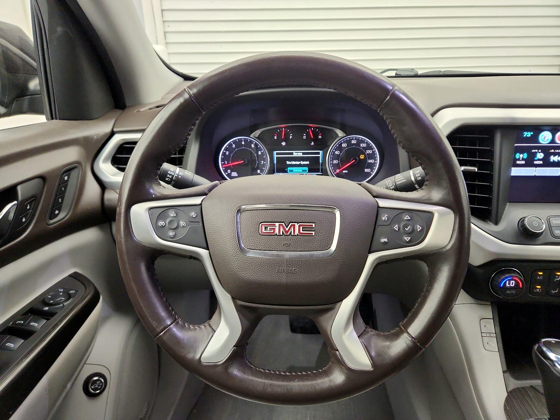 Thumbnail: 2017 GMC Acadia - 10