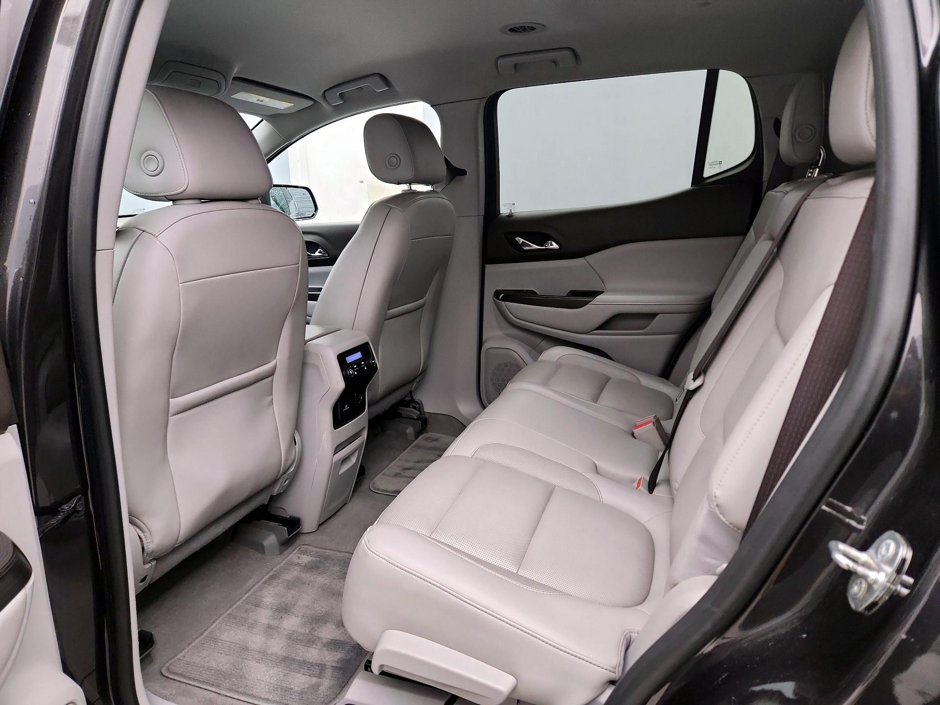 Thumbnail: 2017 GMC Acadia - 19