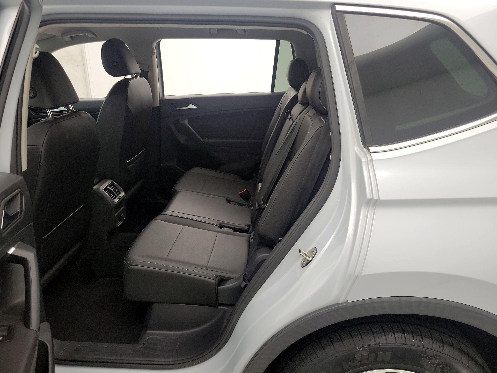 Thumbnail: 2019 Volkswagen Tiguan - 19