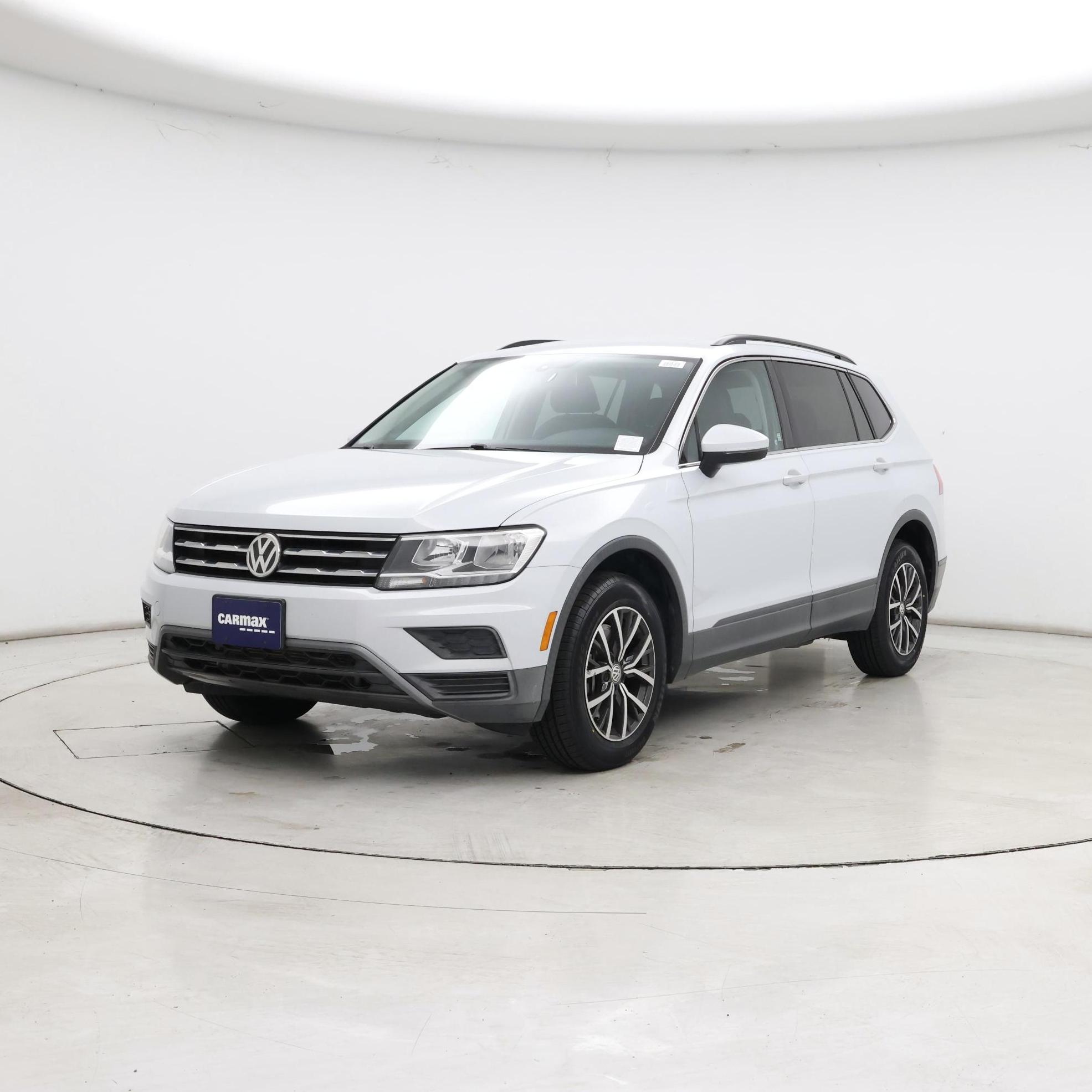 Thumbnail: 2019 Volkswagen Tiguan - 4