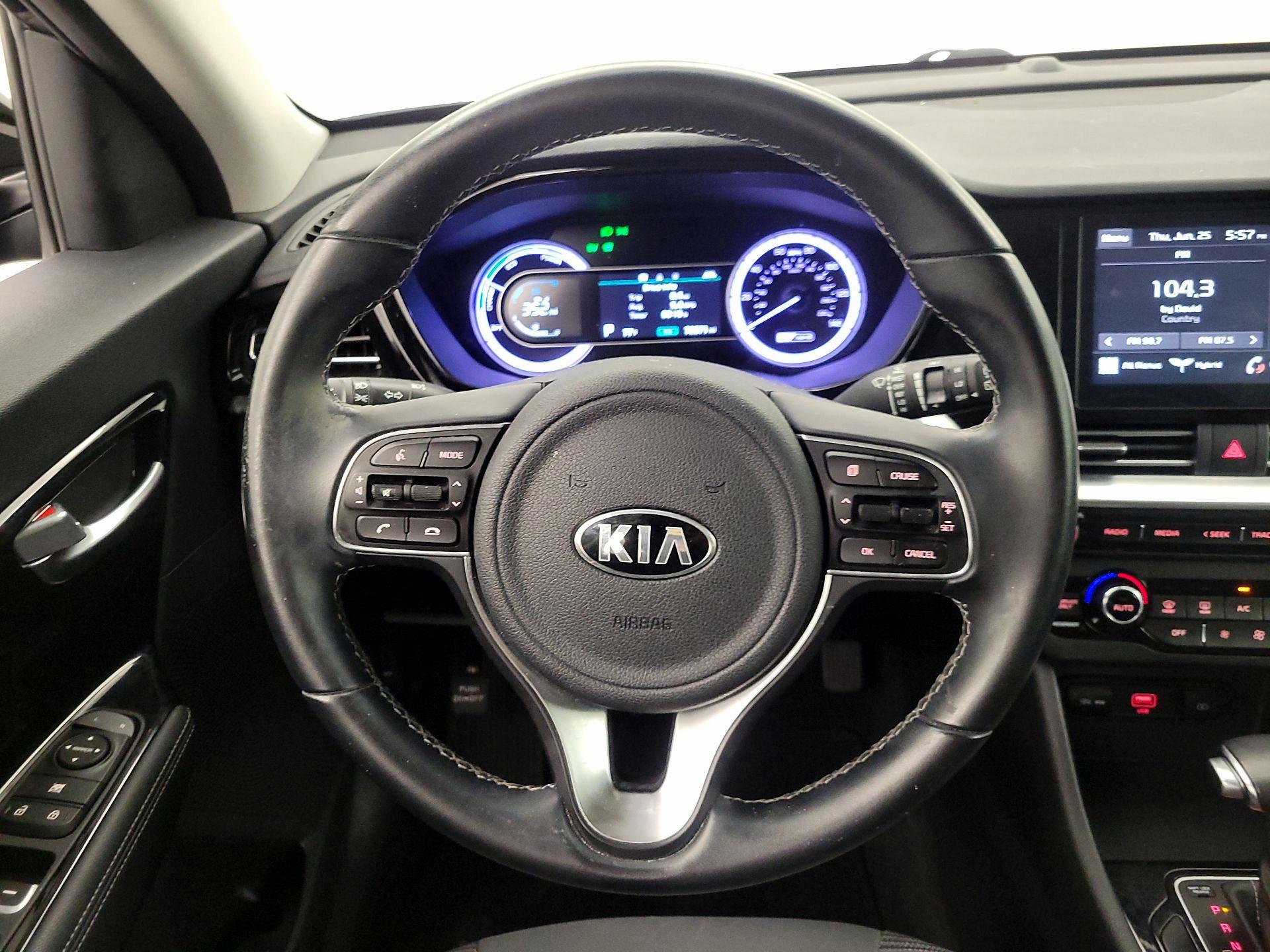 Thumbnail: 2021 Kia Niro - 10