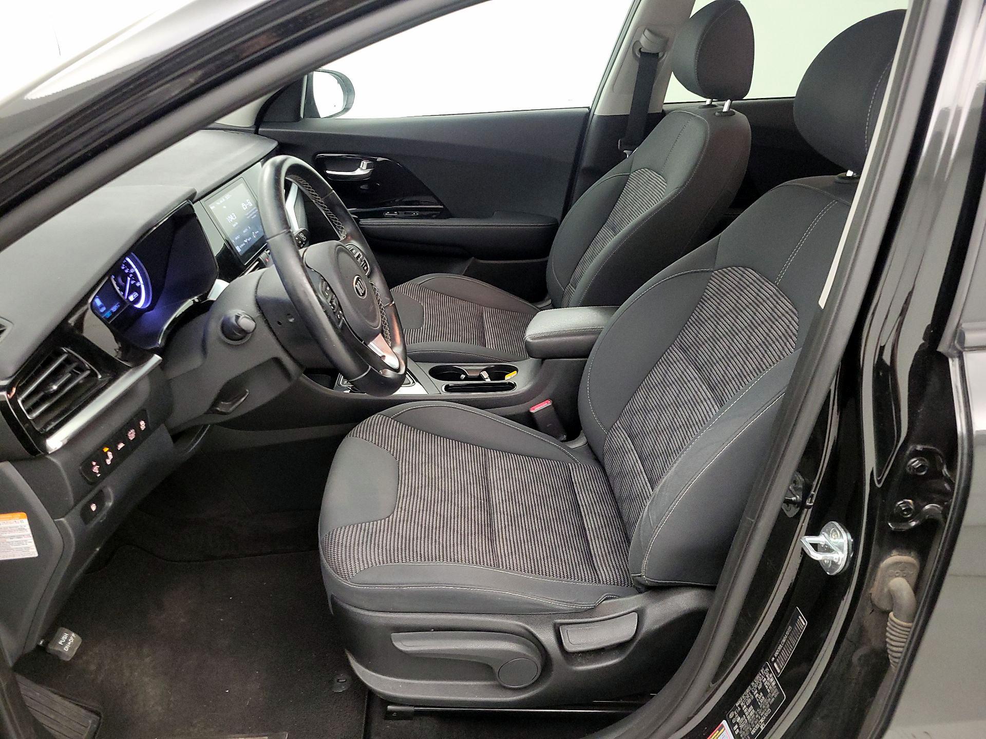 Thumbnail: 2021 Kia Niro - 11