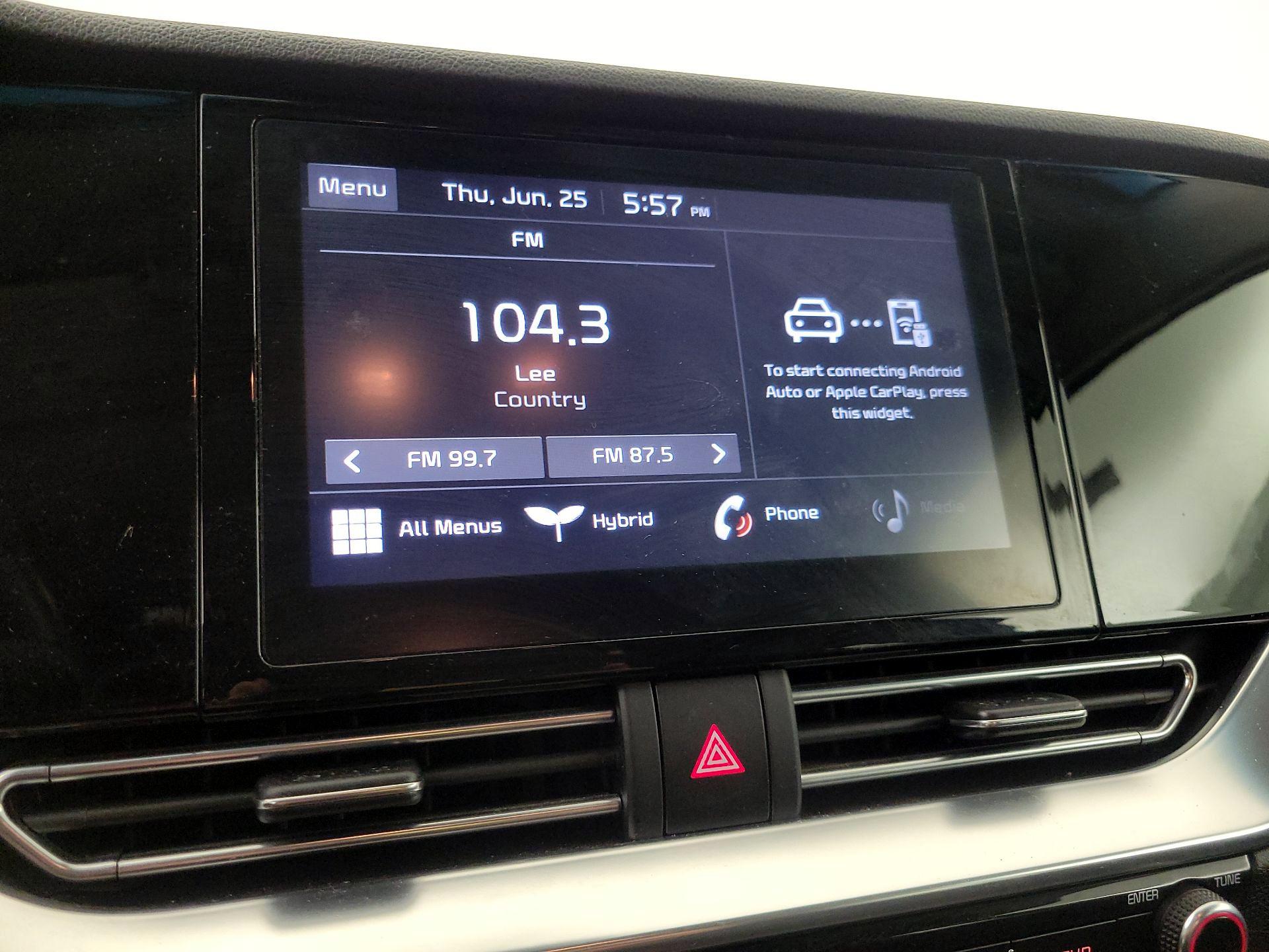 Thumbnail: 2021 Kia Niro - 15