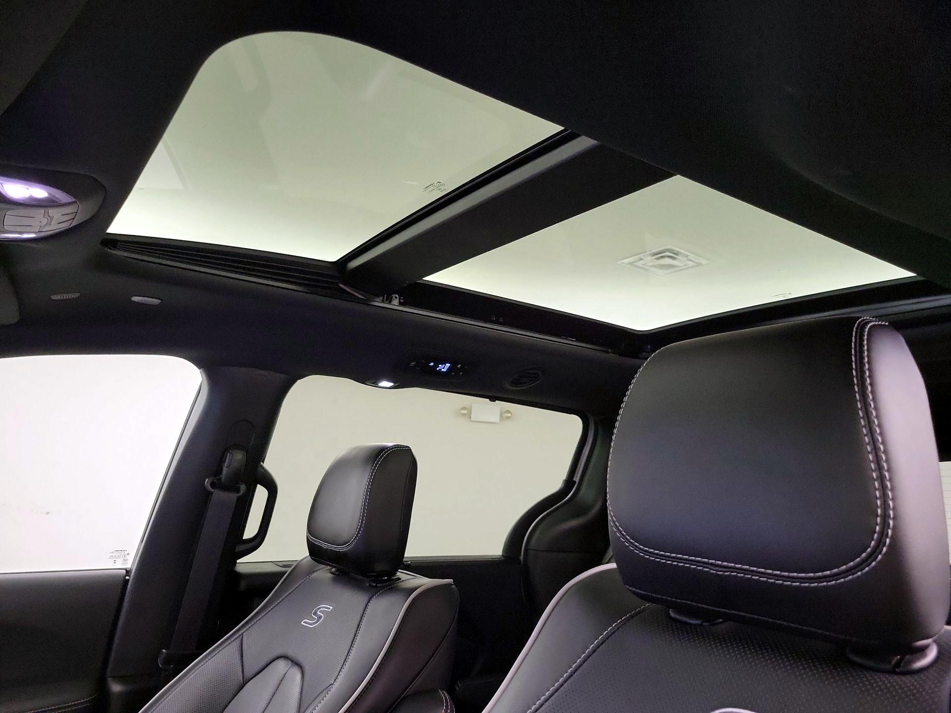 Thumbnail: 2024 Chrysler Pacifica - 20