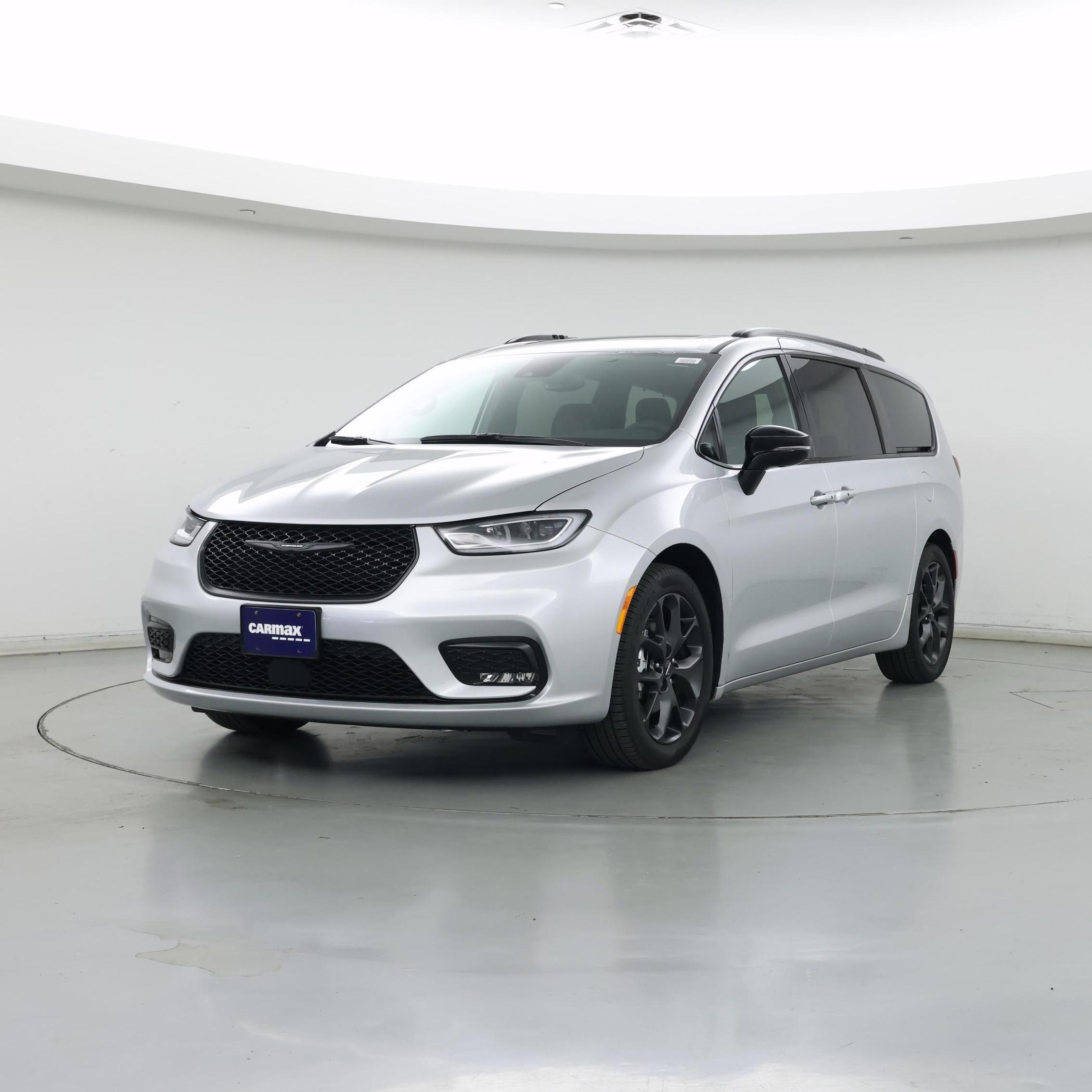 Thumbnail: 2024 Chrysler Pacifica - 4