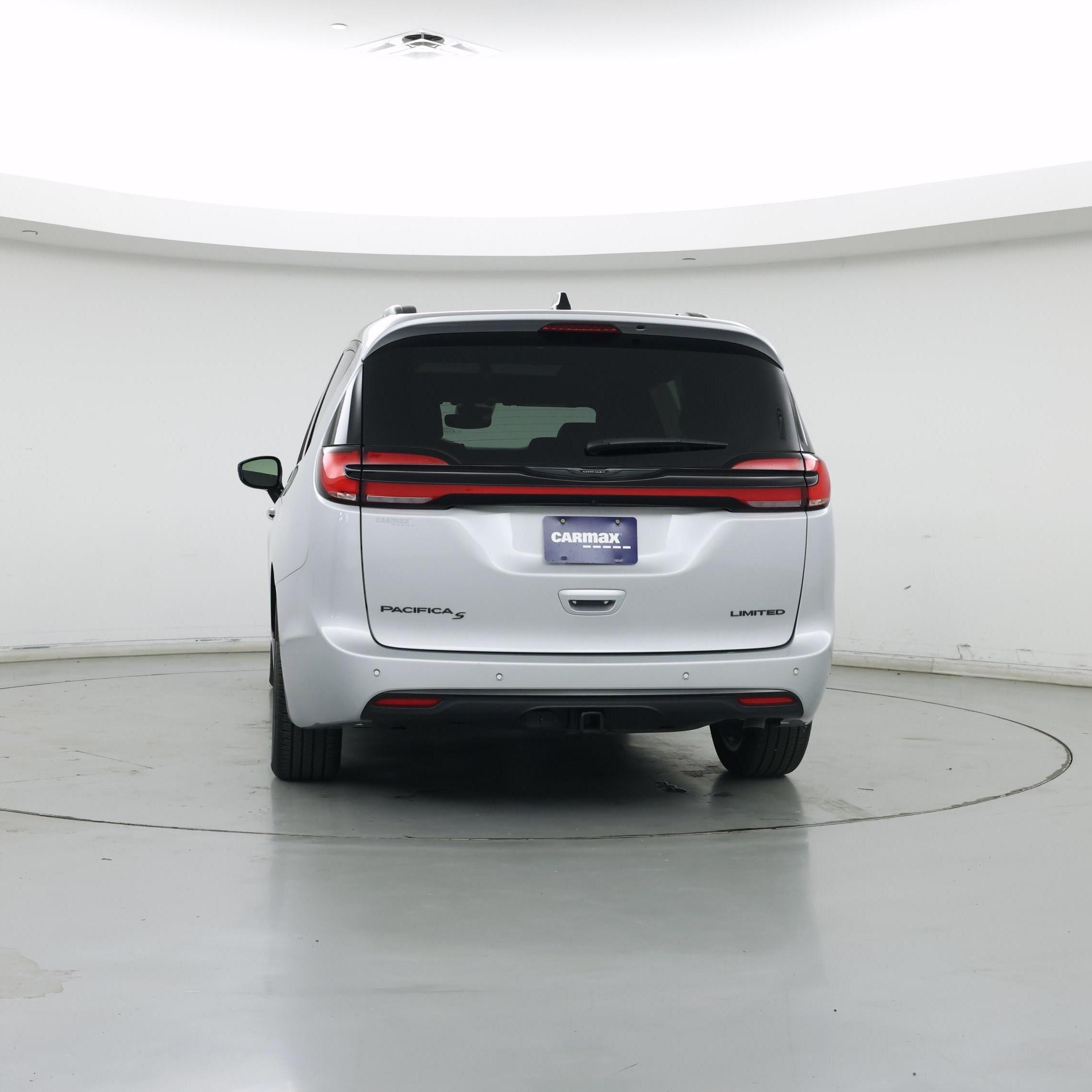 Thumbnail: 2024 Chrysler Pacifica - 6