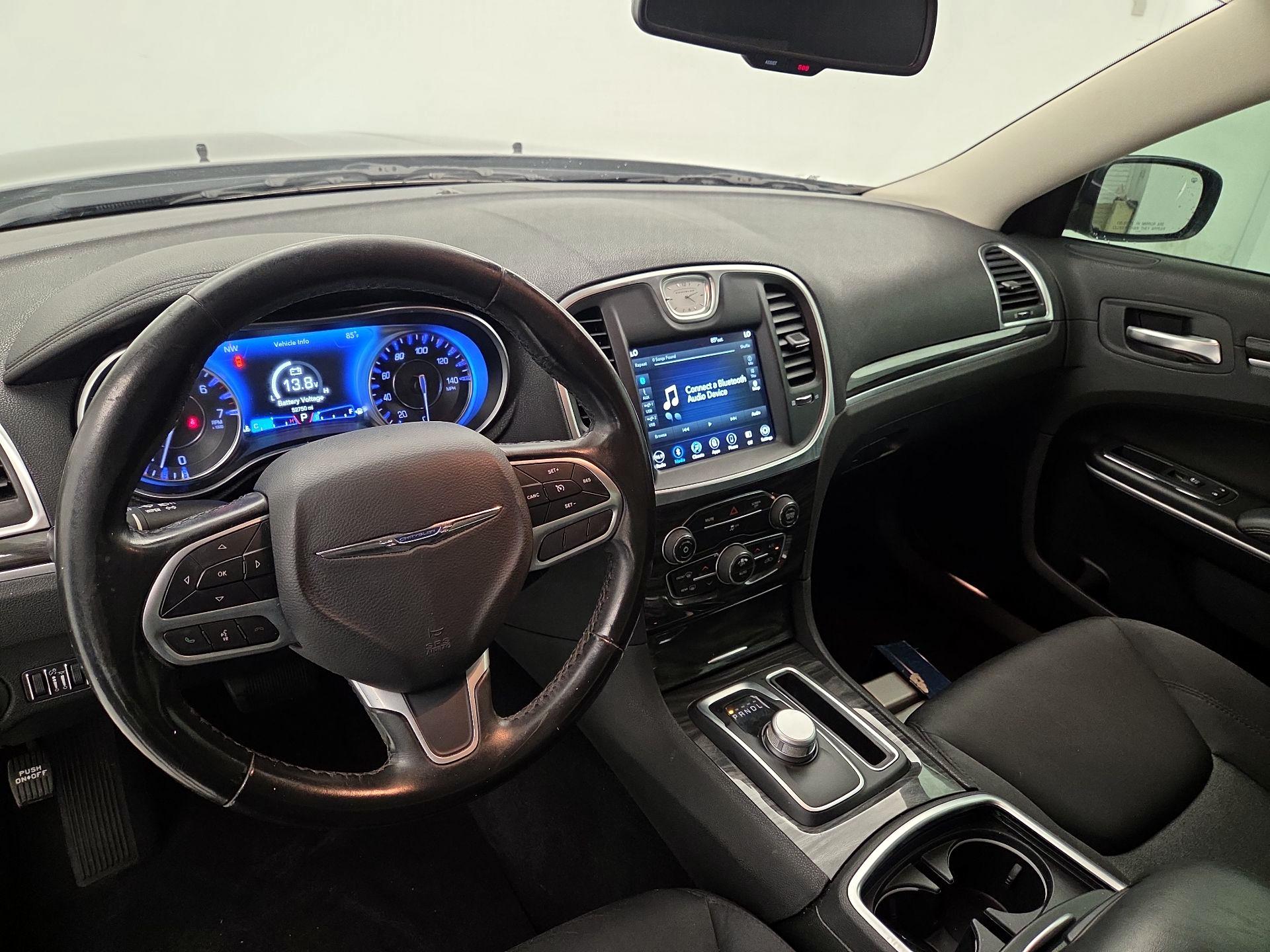 Thumbnail: 2019 Chrysler 300 - 9