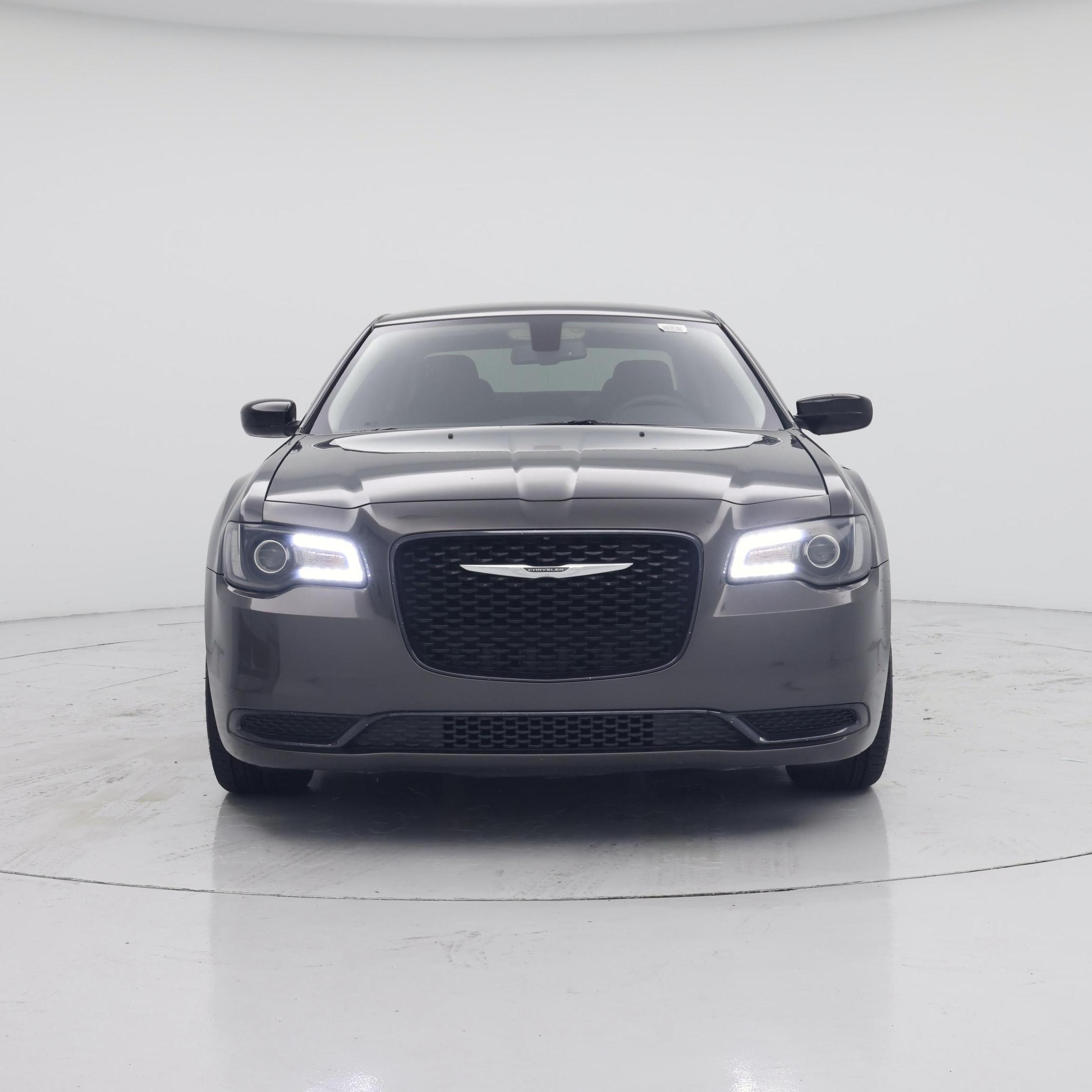 Thumbnail: 2019 Chrysler 300 - 5