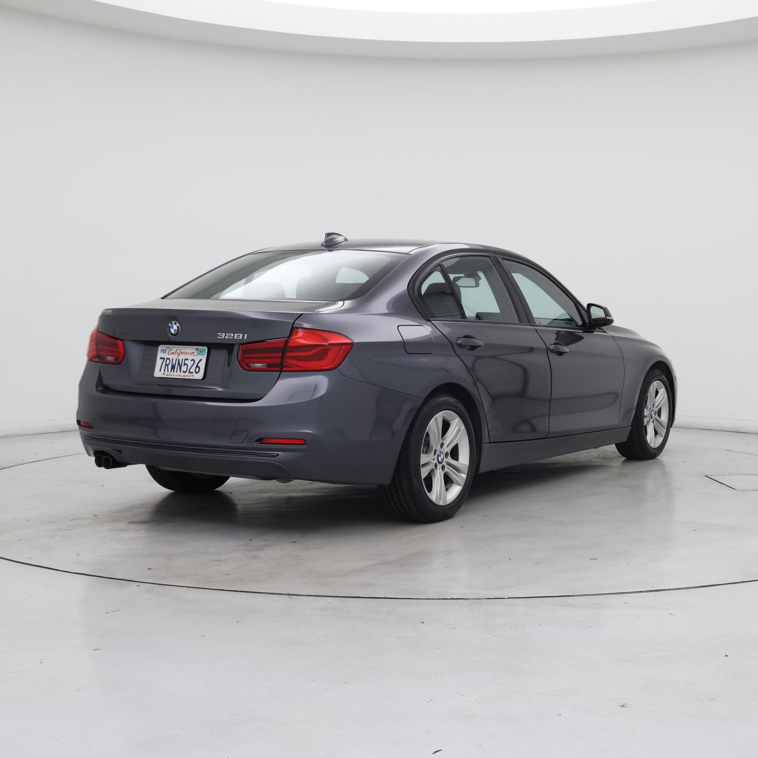 Thumbnail: 2016 BMW 3 Series - 8