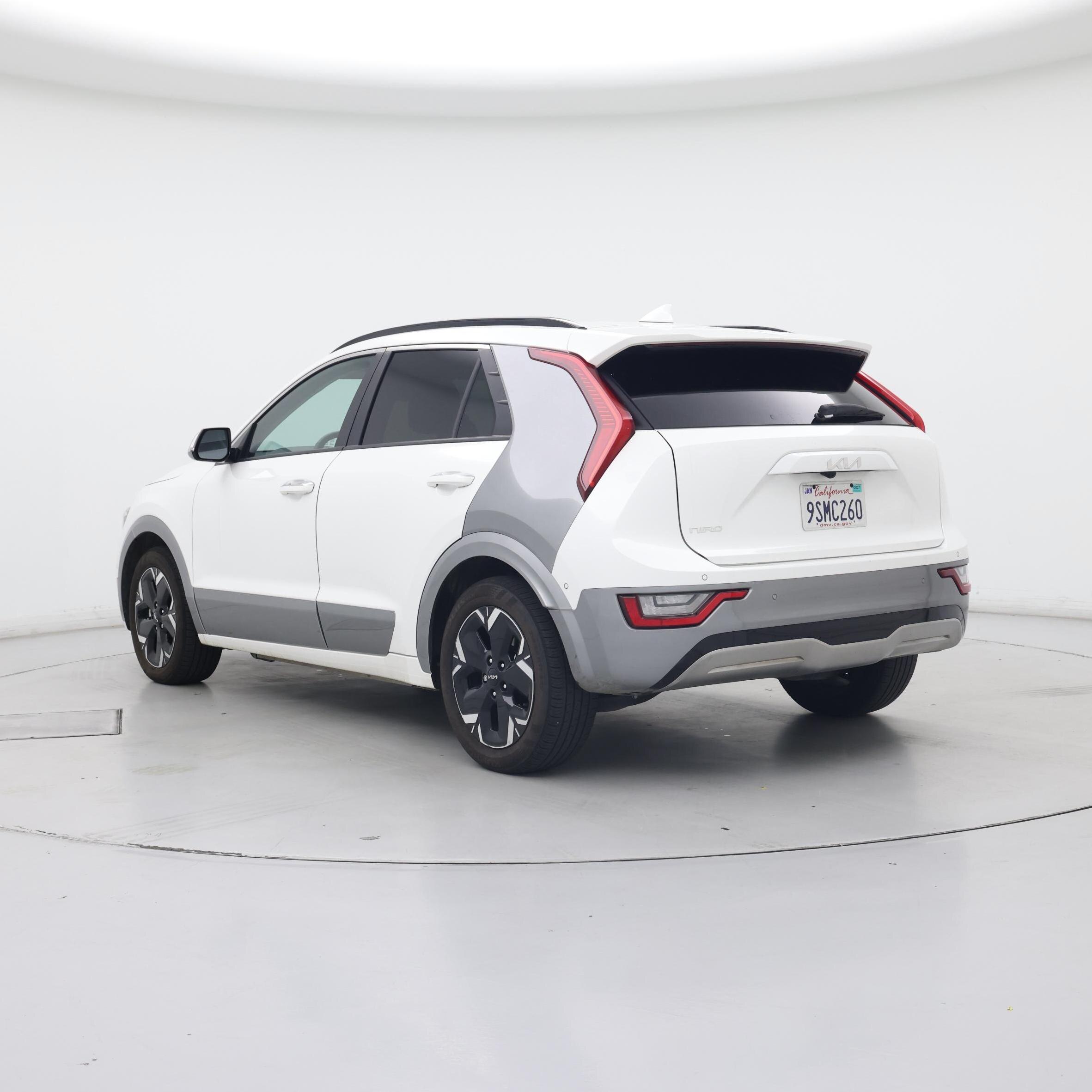 Thumbnail: 2023 Kia Niro - 2