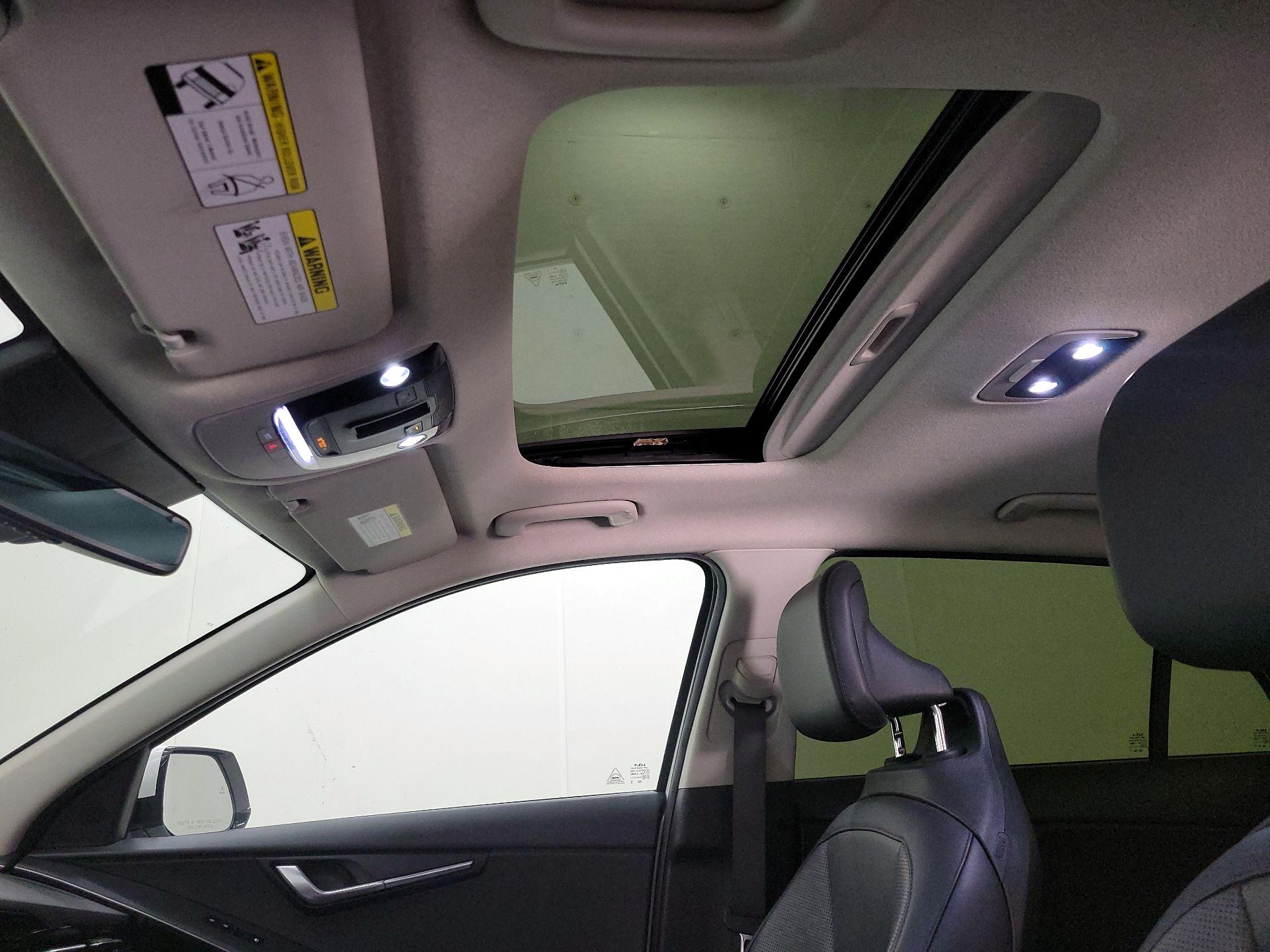 Thumbnail: 2023 Kia Niro - 20
