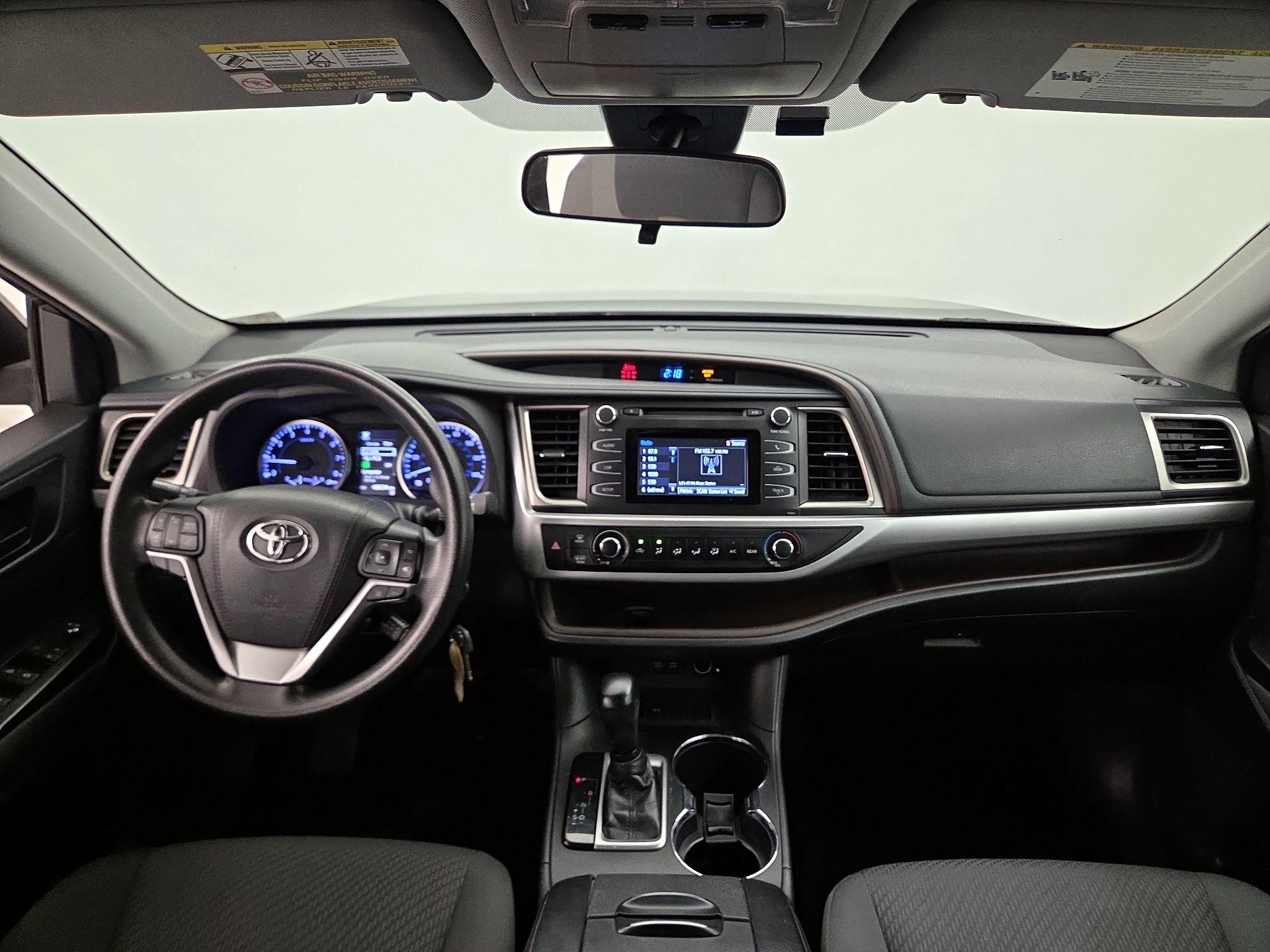 Thumbnail: 2018 Toyota Highlander - 9