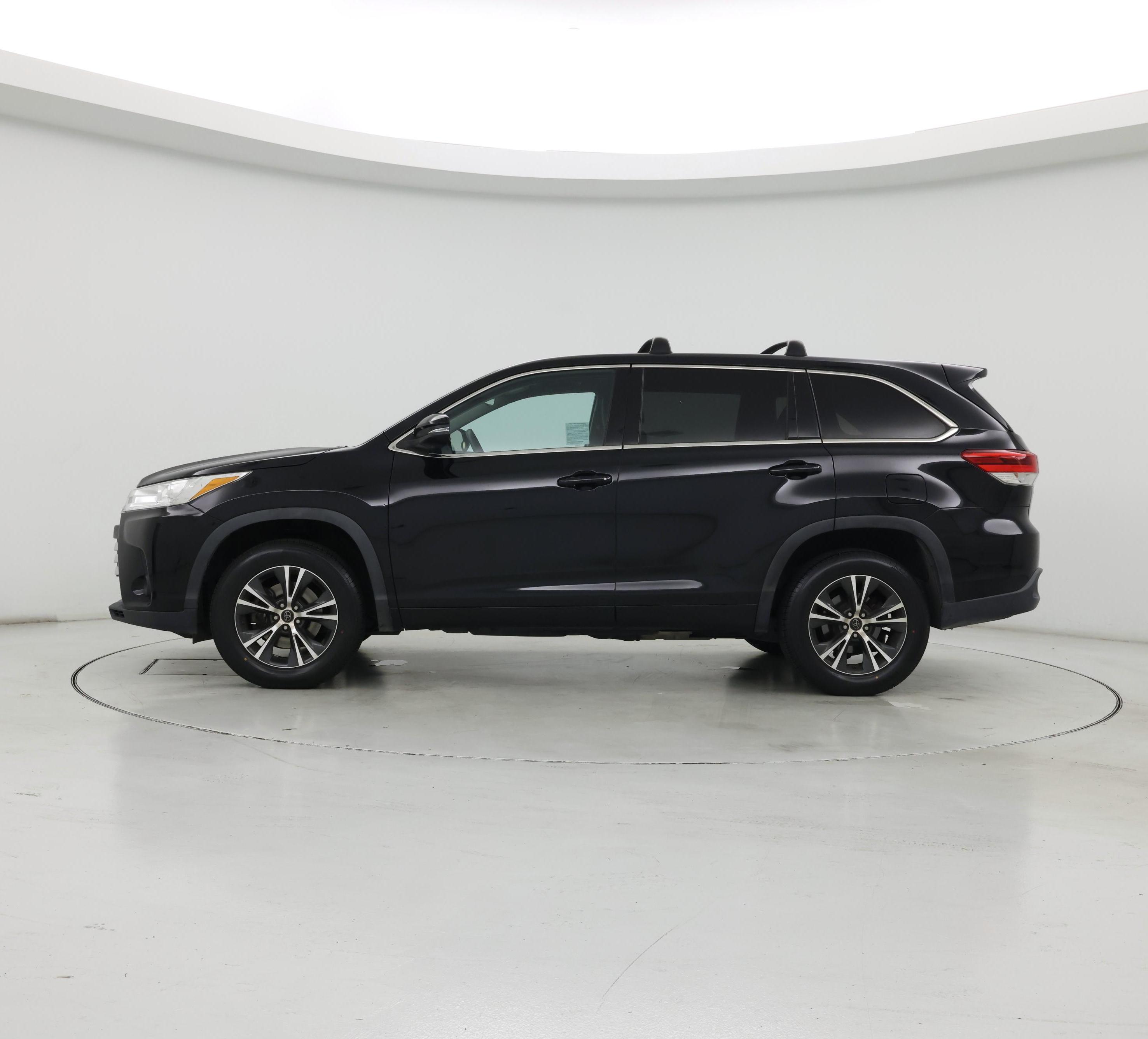 Thumbnail: 2018 Toyota Highlander - 3