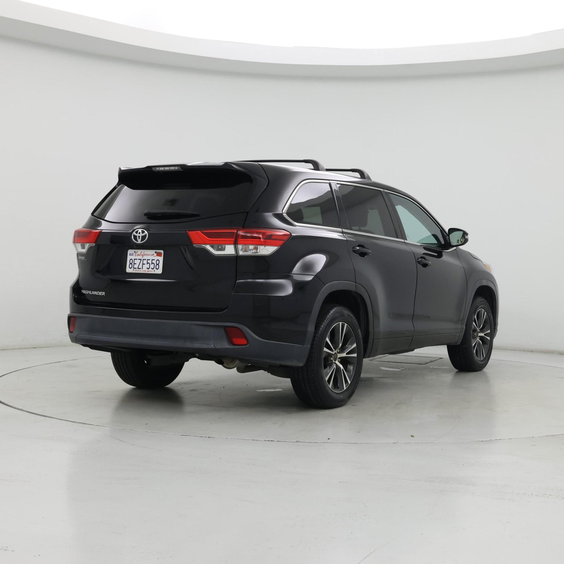 Thumbnail: 2018 Toyota Highlander - 8