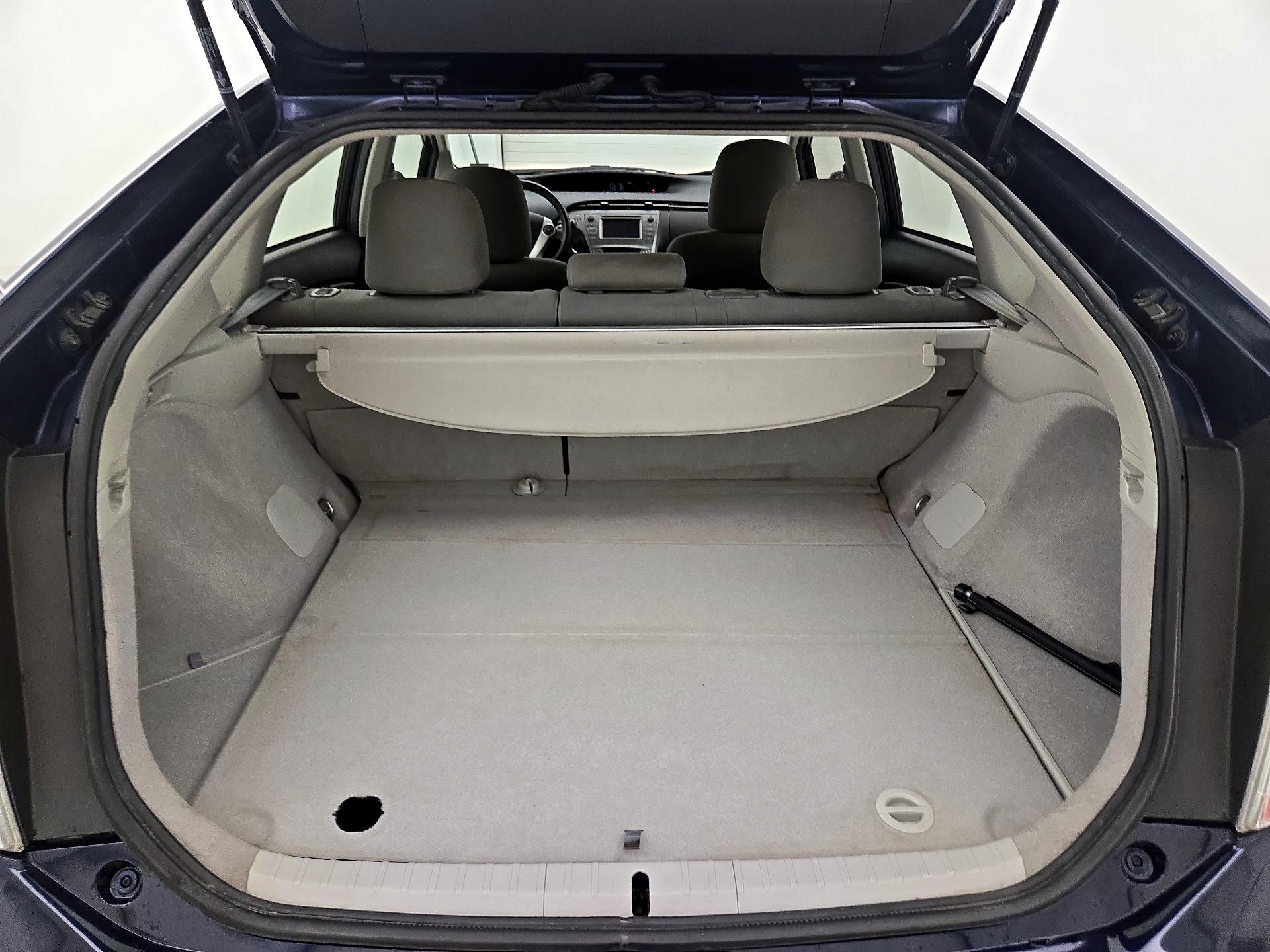 Thumbnail: 2014 Toyota Prius - 19