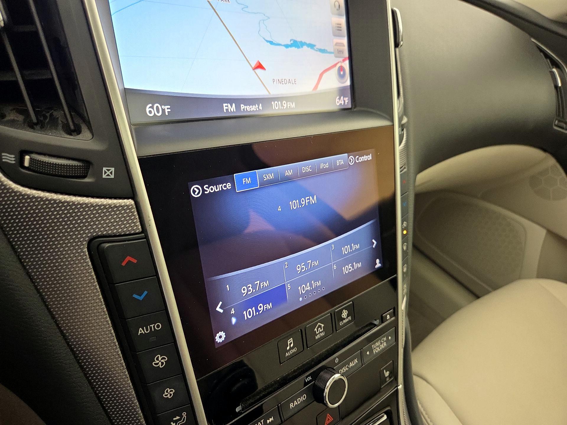 Thumbnail: 2015 INFINITI Q50 - 16