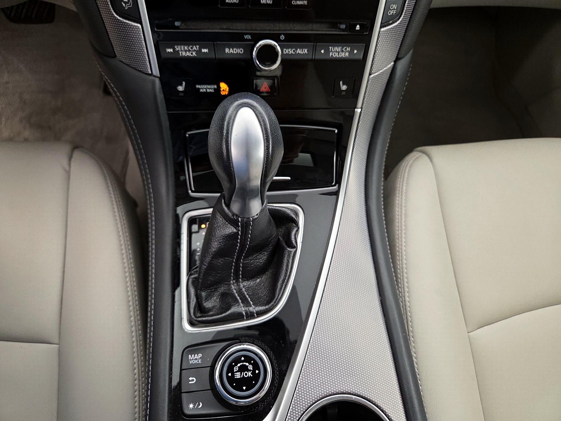 Thumbnail: 2015 INFINITI Q50 - 18