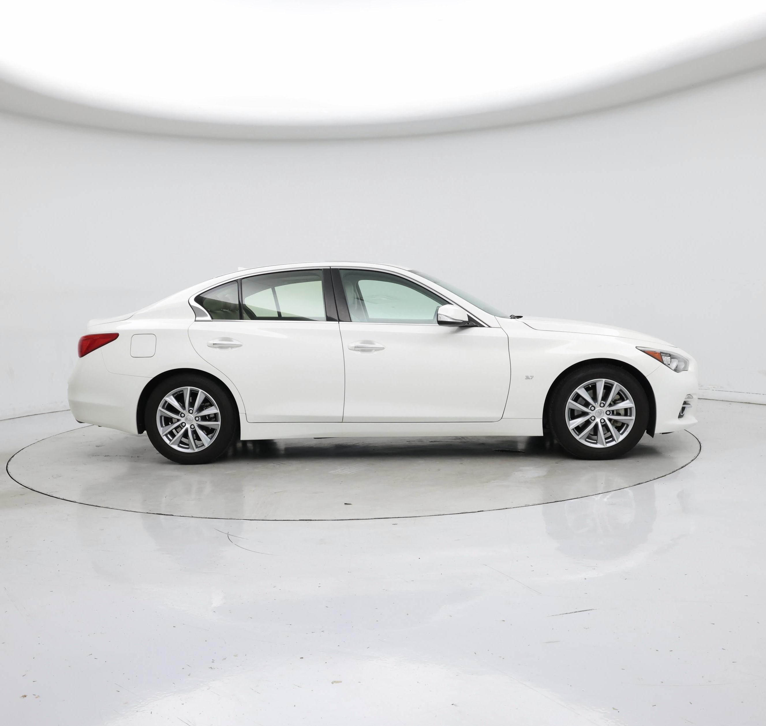 Thumbnail: 2015 INFINITI Q50 - 7