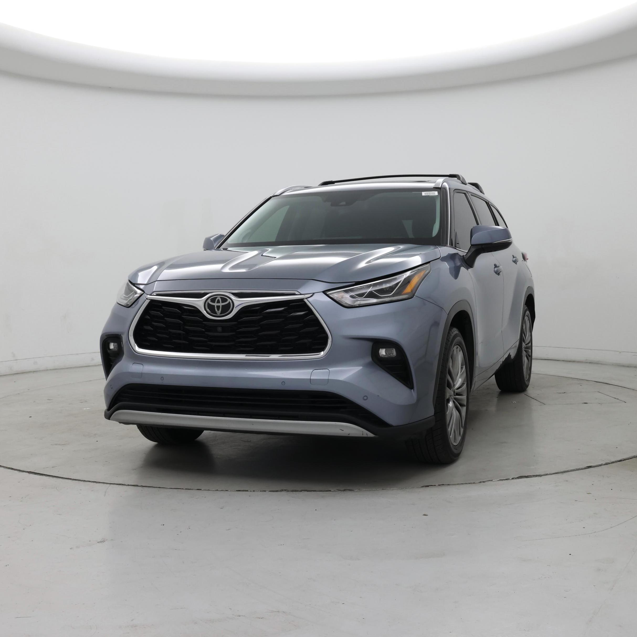 Thumbnail: 2021 Toyota Highlander - 4