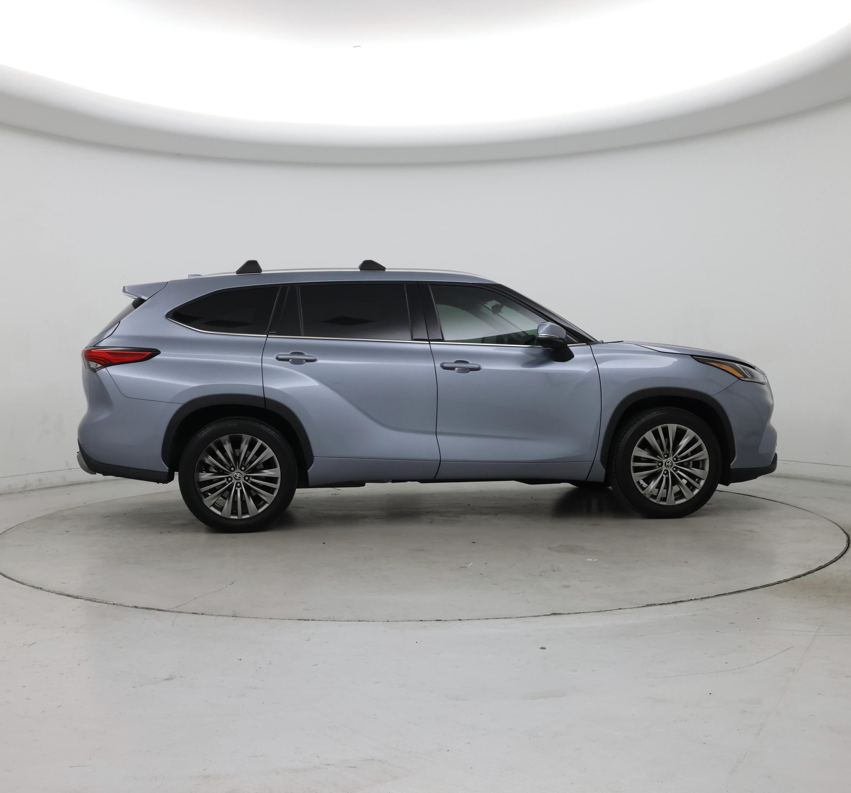 Thumbnail: 2021 Toyota Highlander - 7