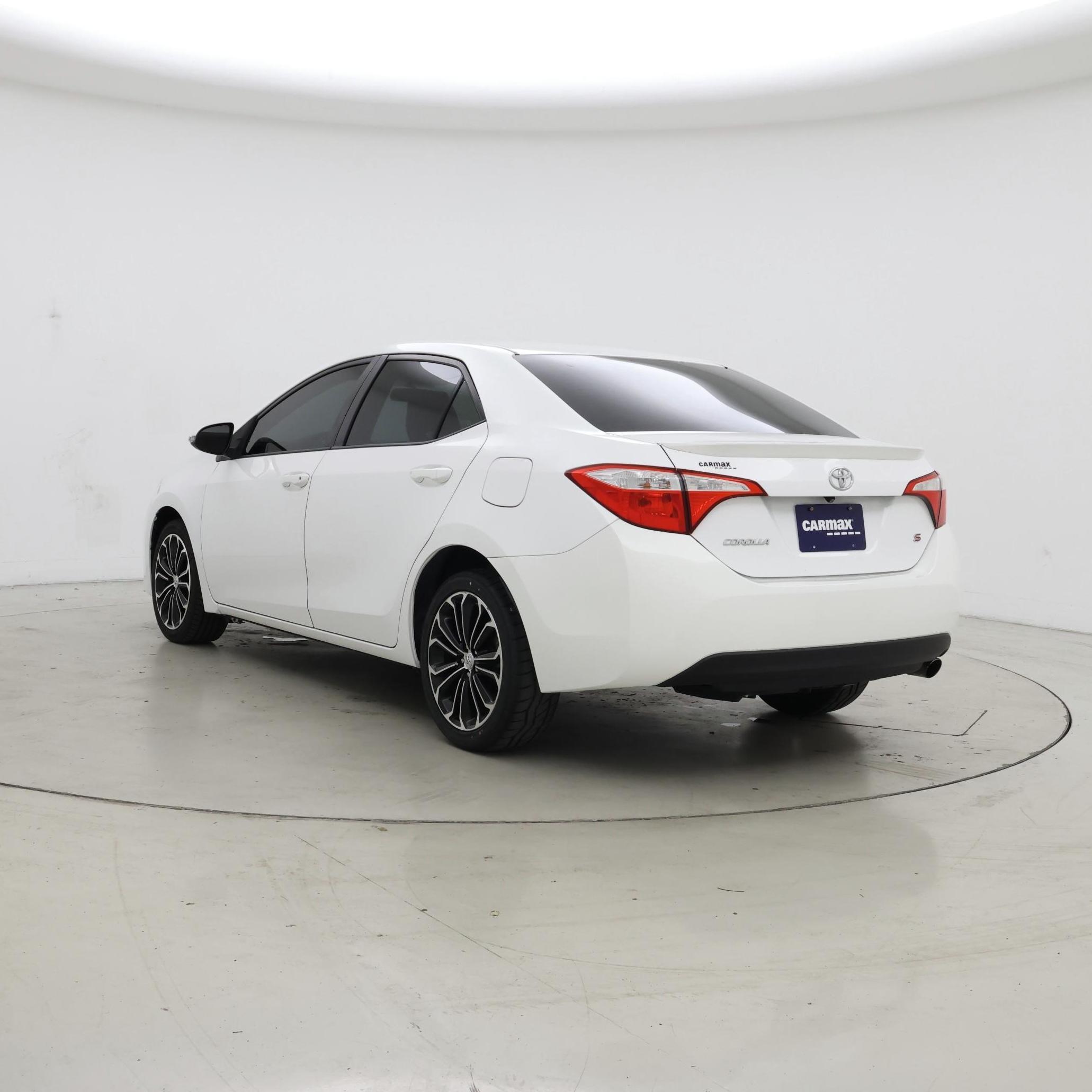 Thumbnail: 2015 Toyota Corolla - 2
