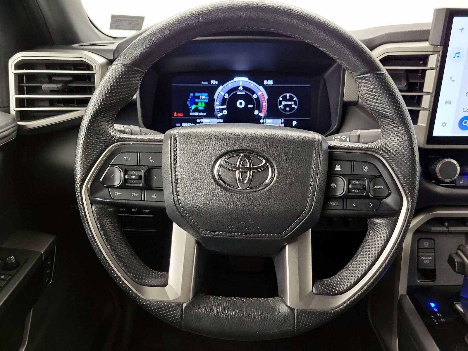 2025 Toyota Tundra Limited - Photo 11