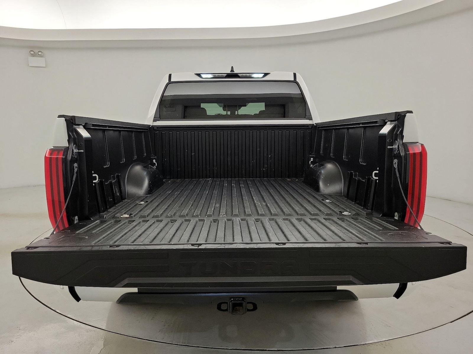 2025 Toyota Tundra Limited - Photo 21