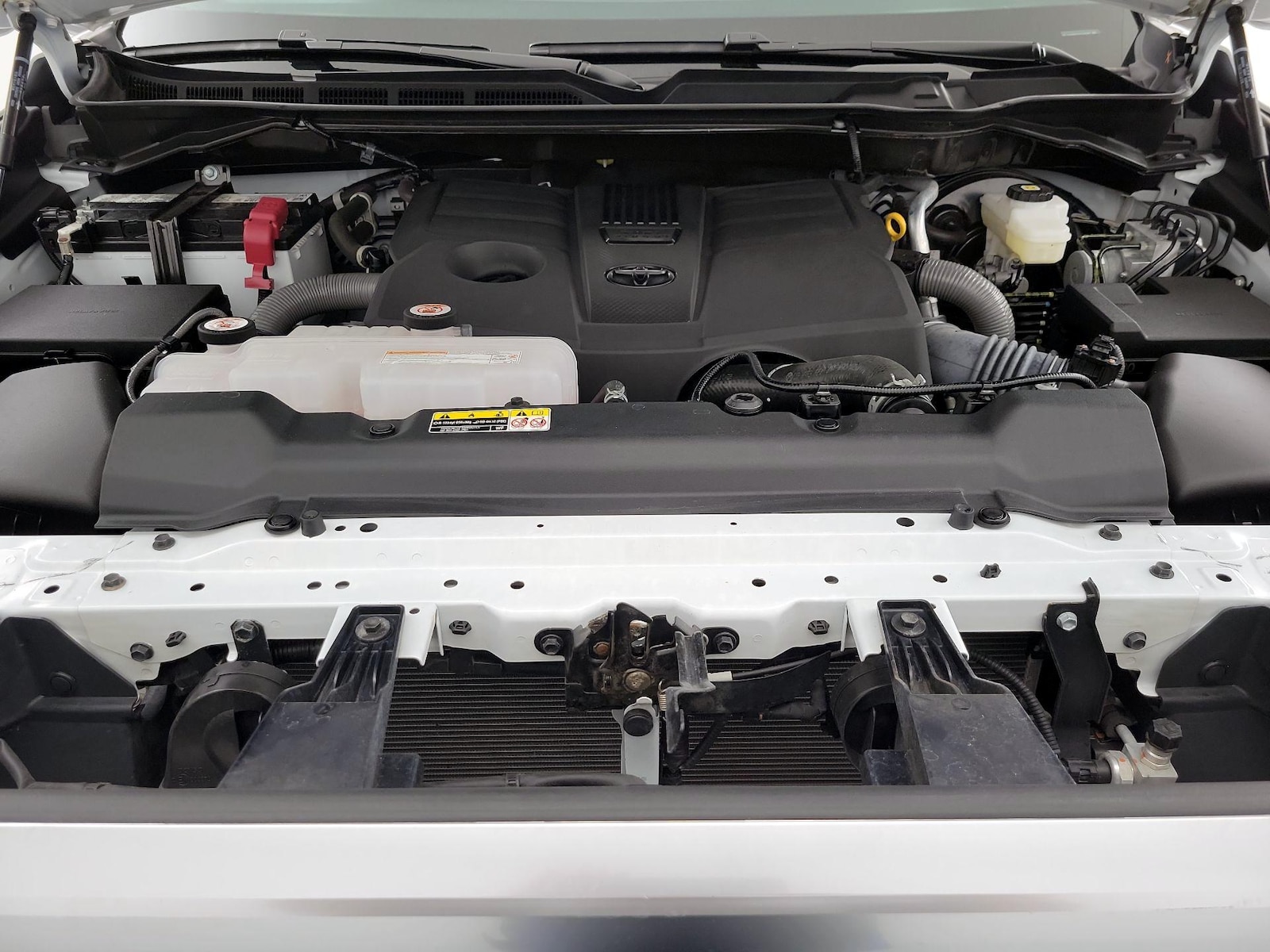 2025 Toyota Tundra Limited - Photo 22