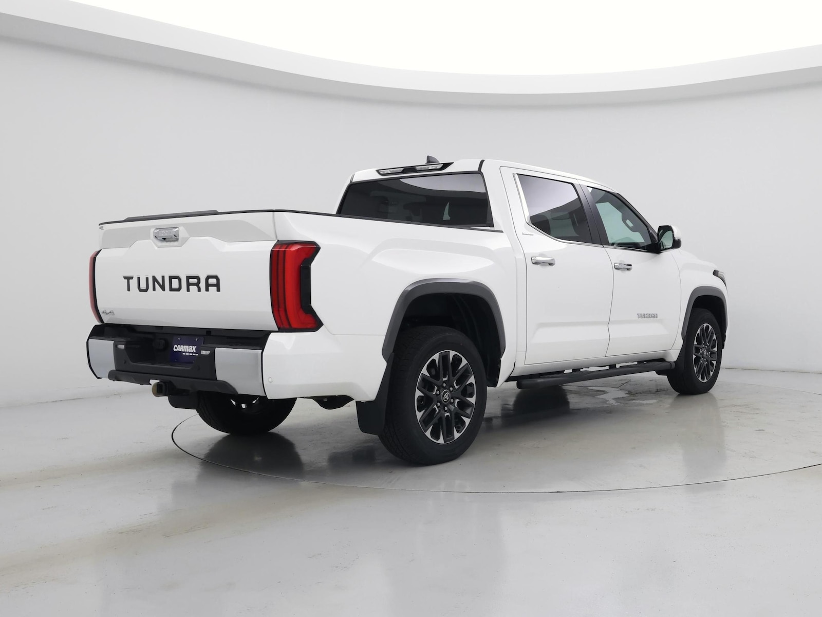 2025 Toyota Tundra Limited - Photo 9