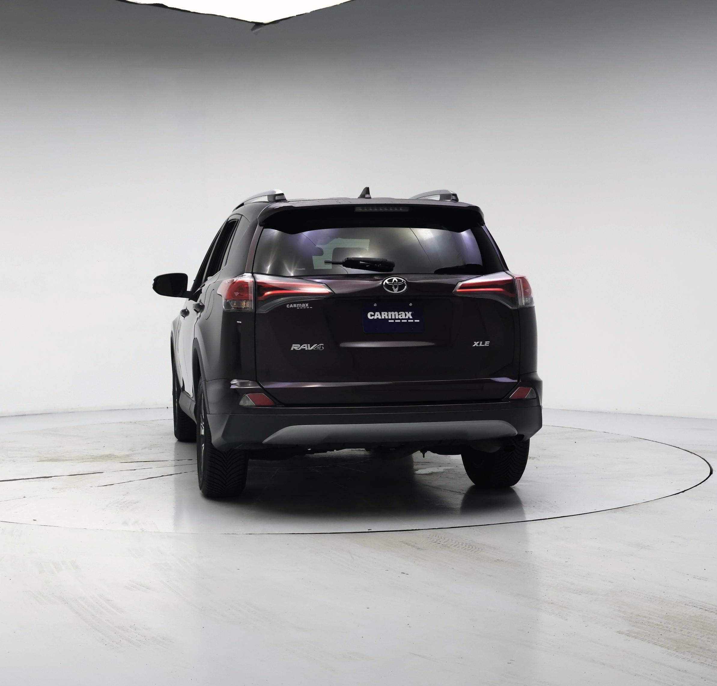 Thumbnail: 2017 Toyota RAV4 - 6
