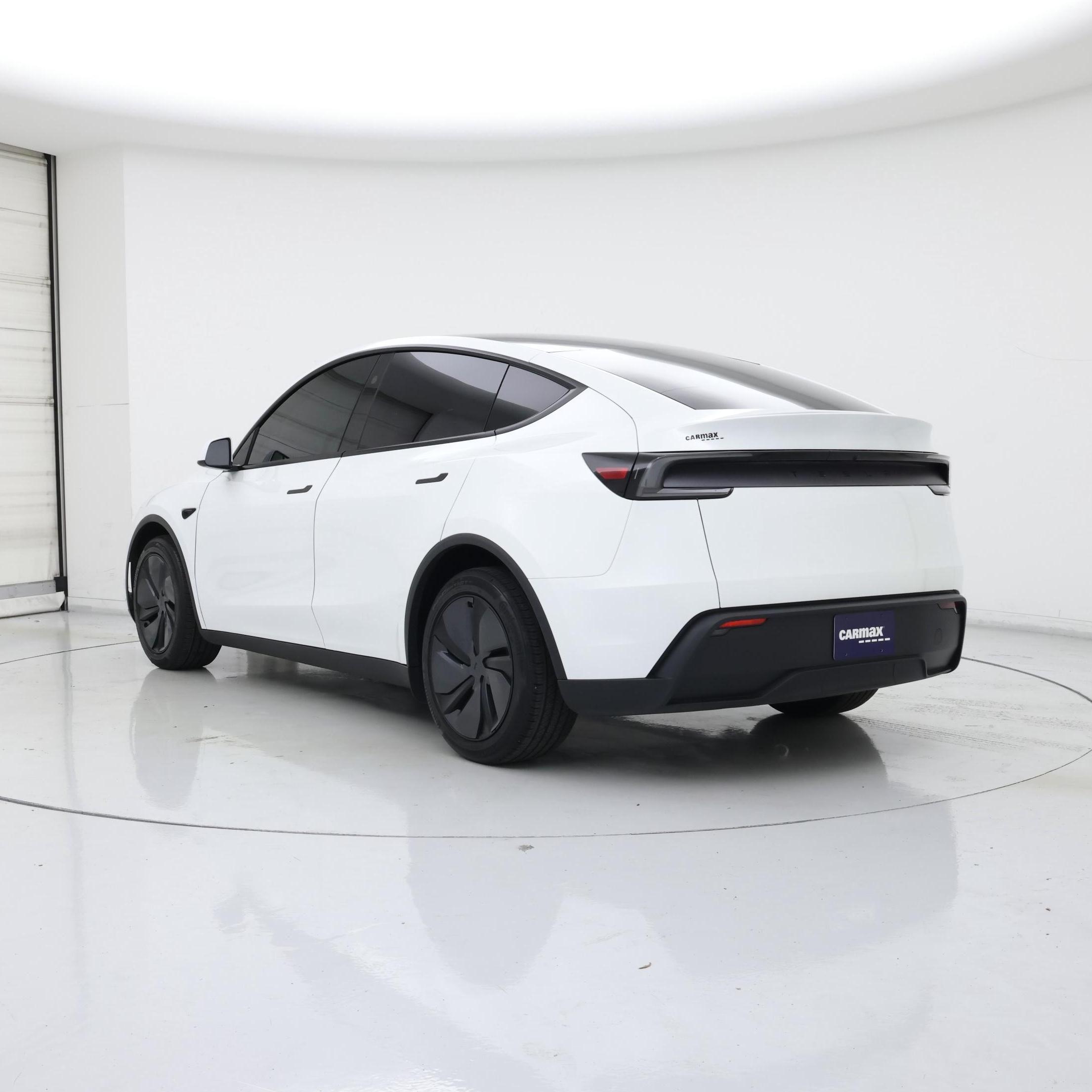 Thumbnail: 2026 Tesla Model Y - 2