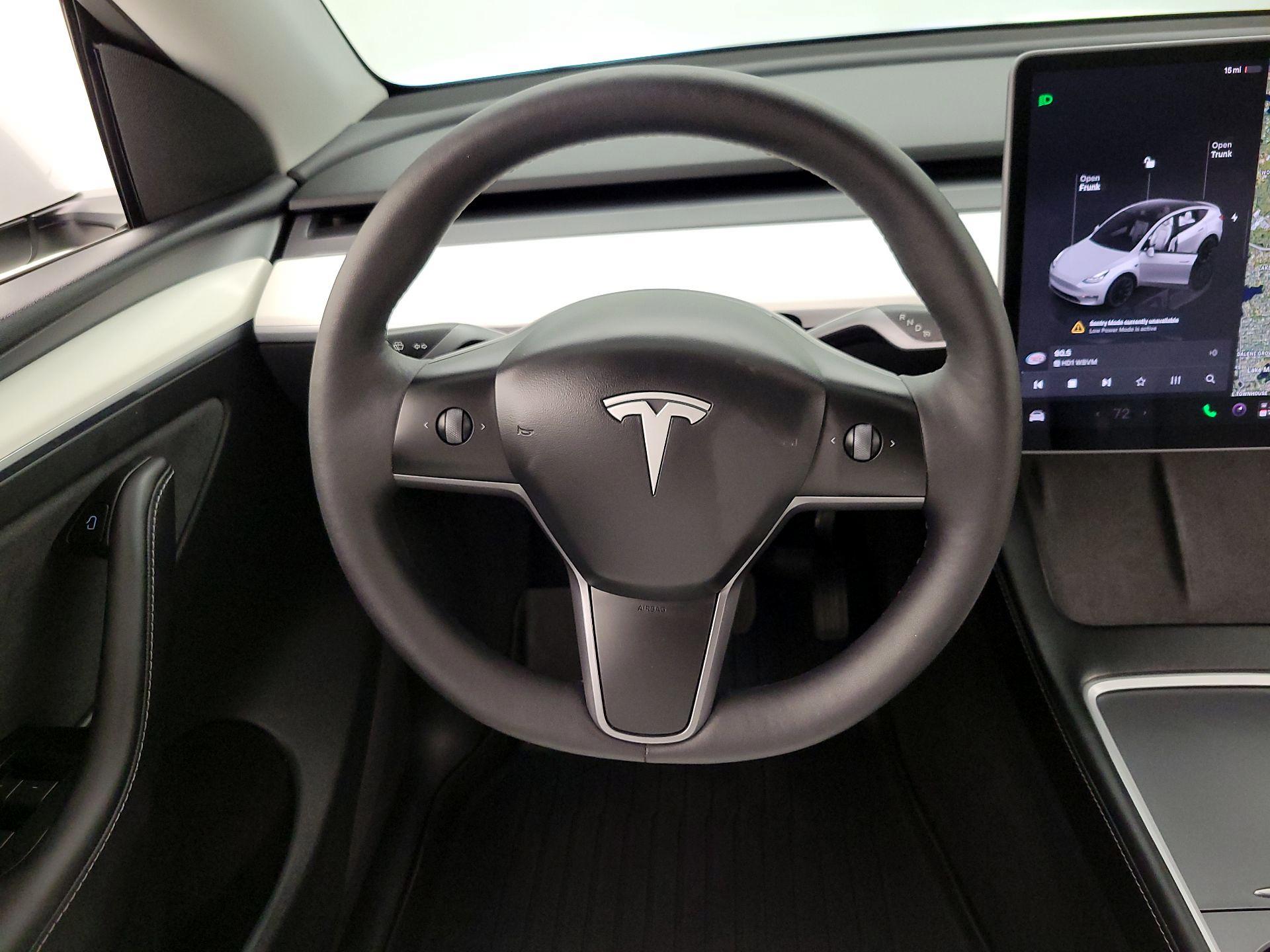 Thumbnail: 2023 Tesla Model Y - 10