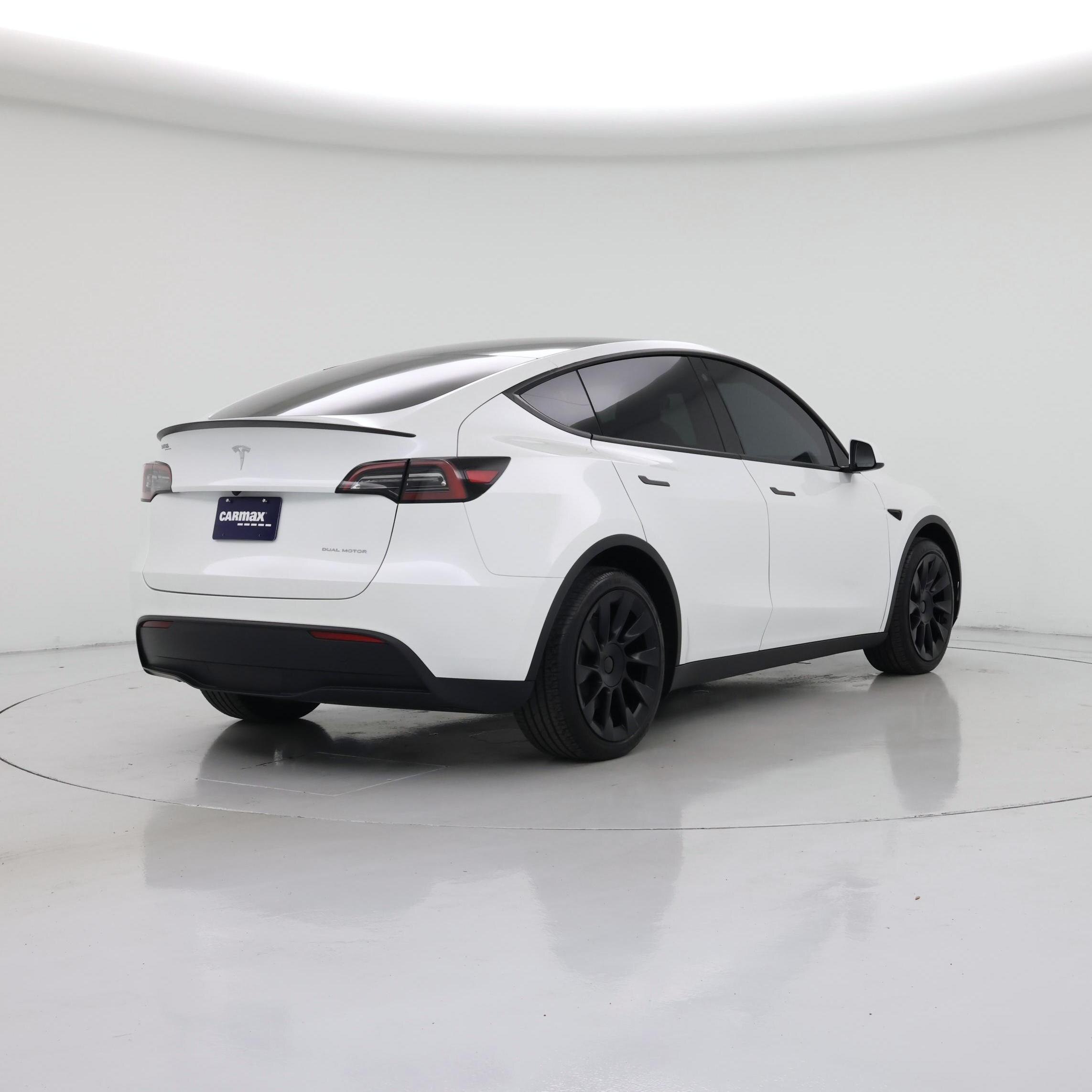 Thumbnail: 2023 Tesla Model Y - 8