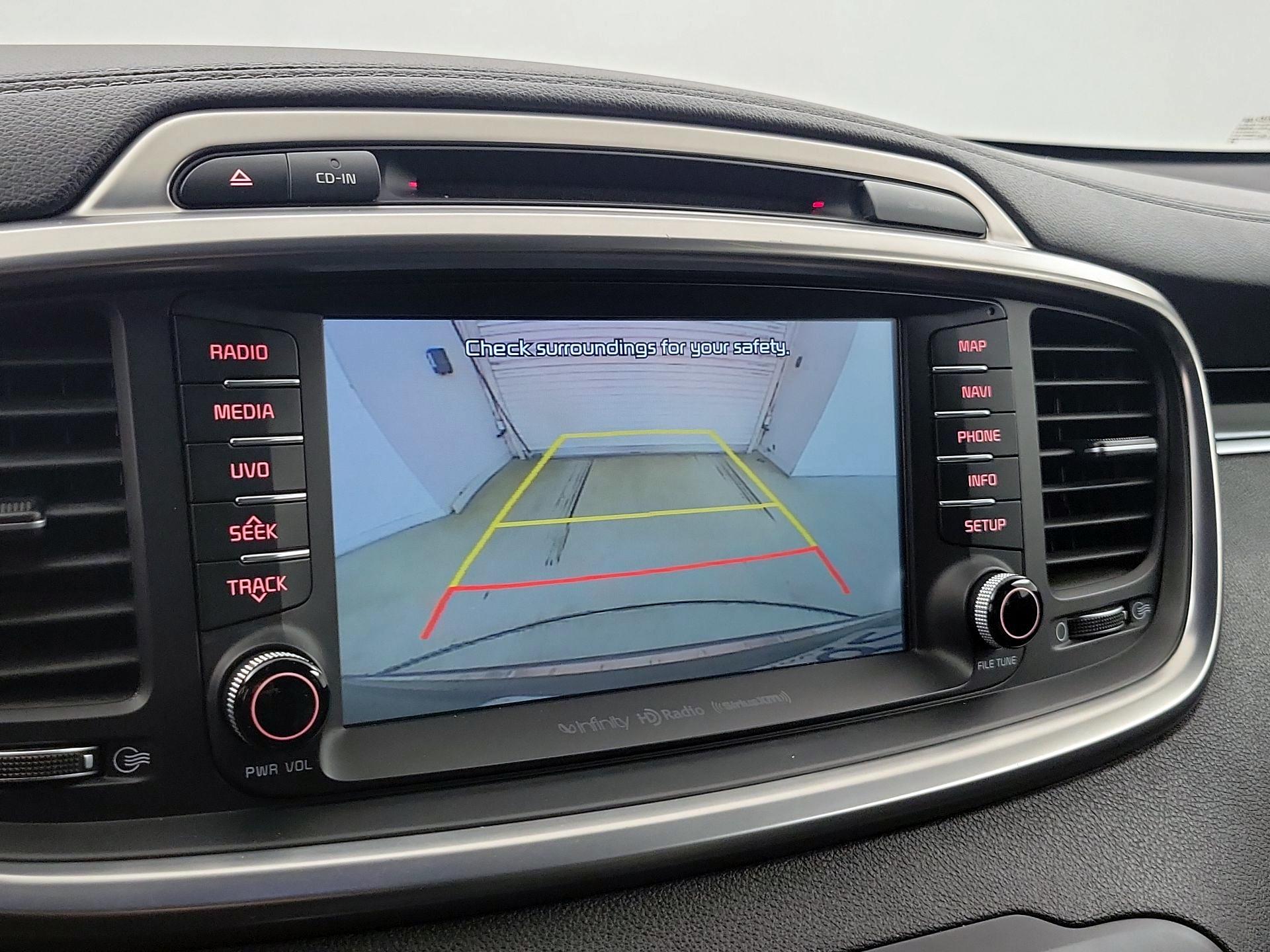 Thumbnail: 2016 Kia Sorento - 15