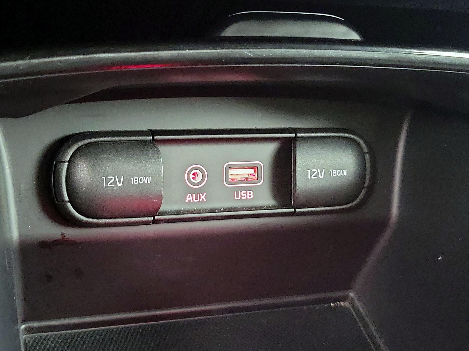 Thumbnail: 2016 Kia Sorento - 19
