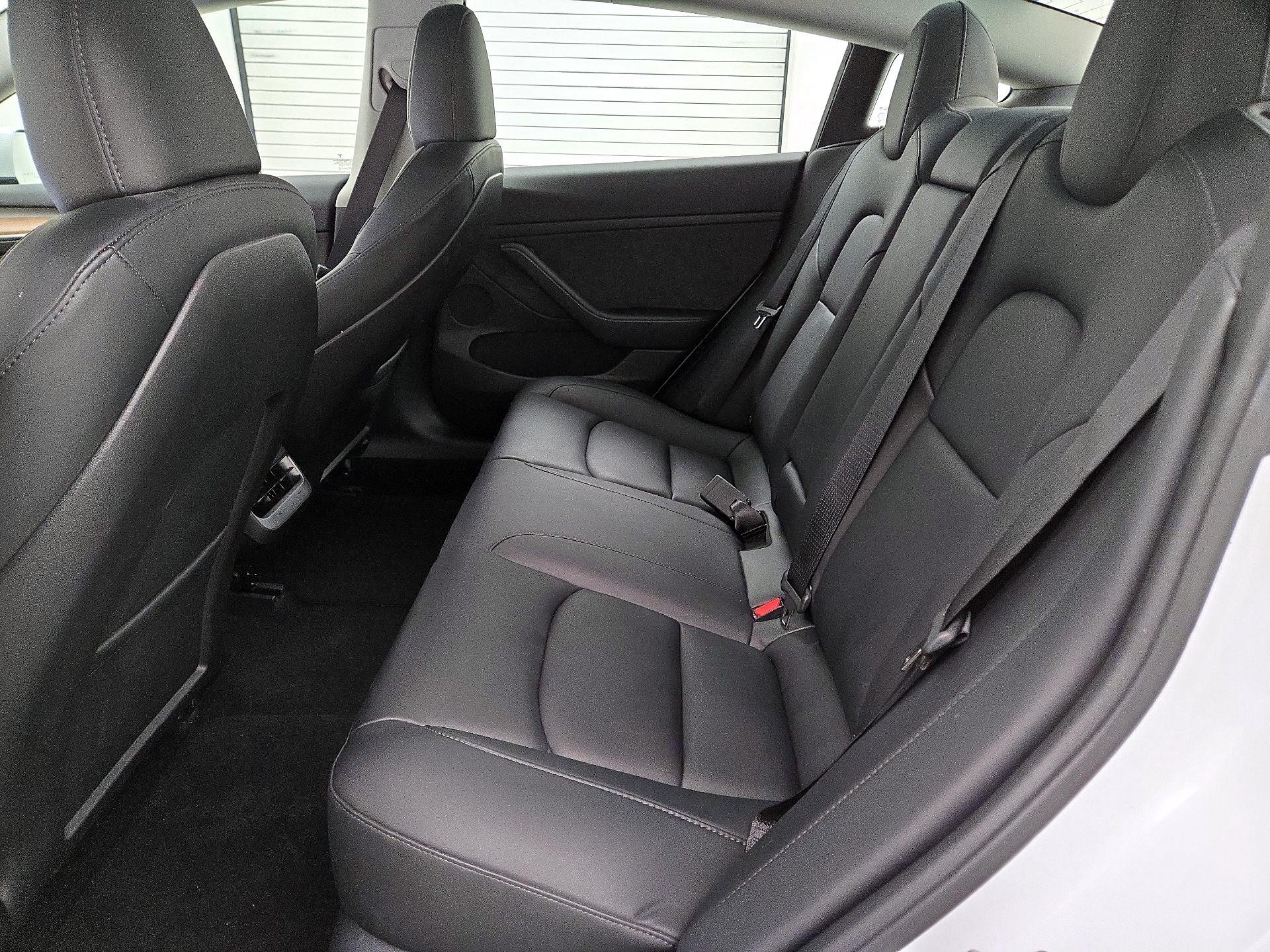 Thumbnail: 2023 Tesla Model 3 - 19