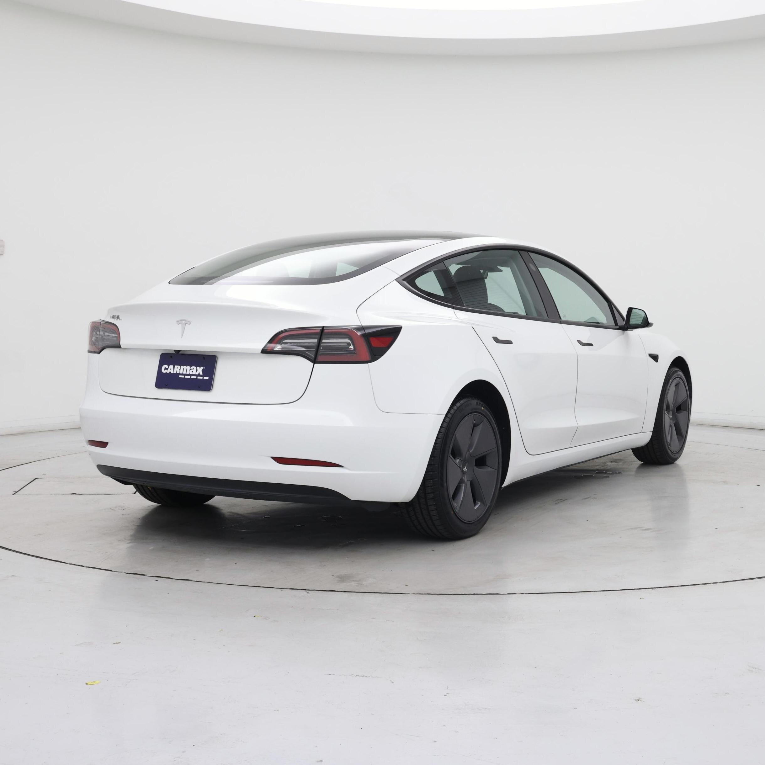 Thumbnail: 2023 Tesla Model 3 - 8