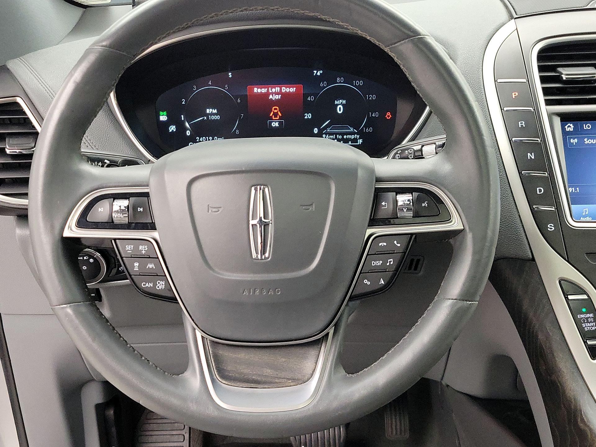 Thumbnail: 2020 Lincoln Nautilus - 10