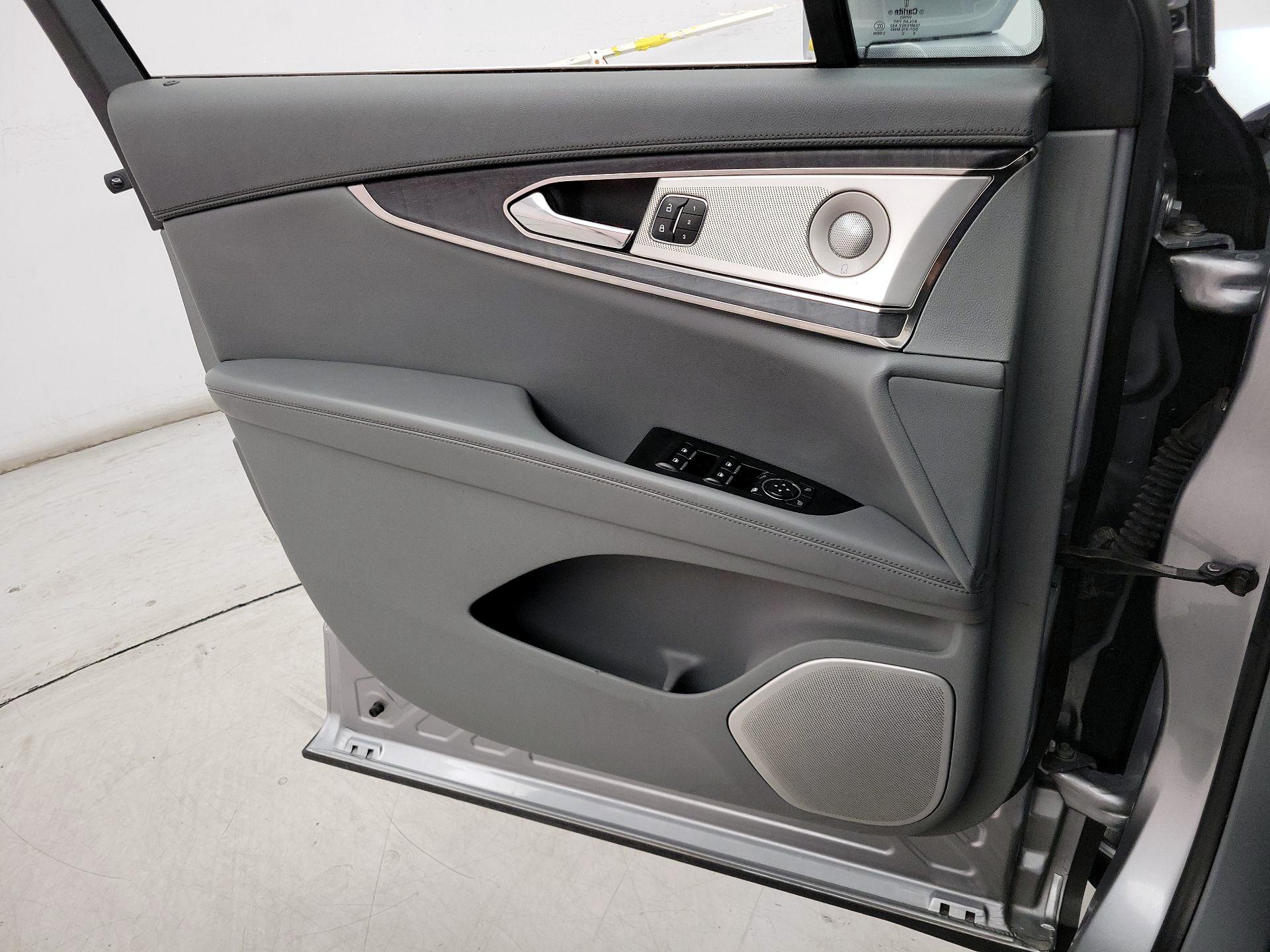 Thumbnail: 2020 Lincoln Nautilus - 12
