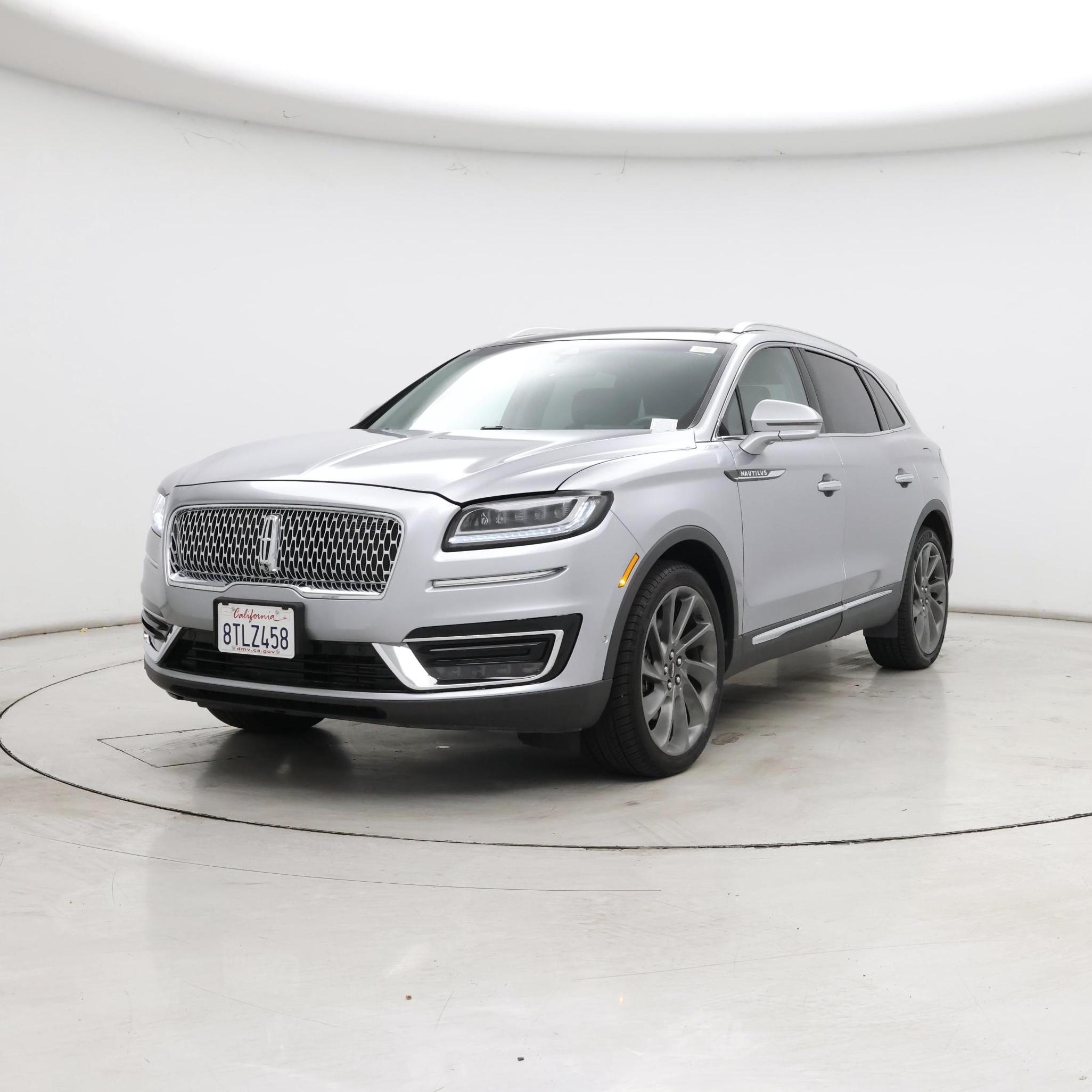 Thumbnail: 2020 Lincoln Nautilus - 4