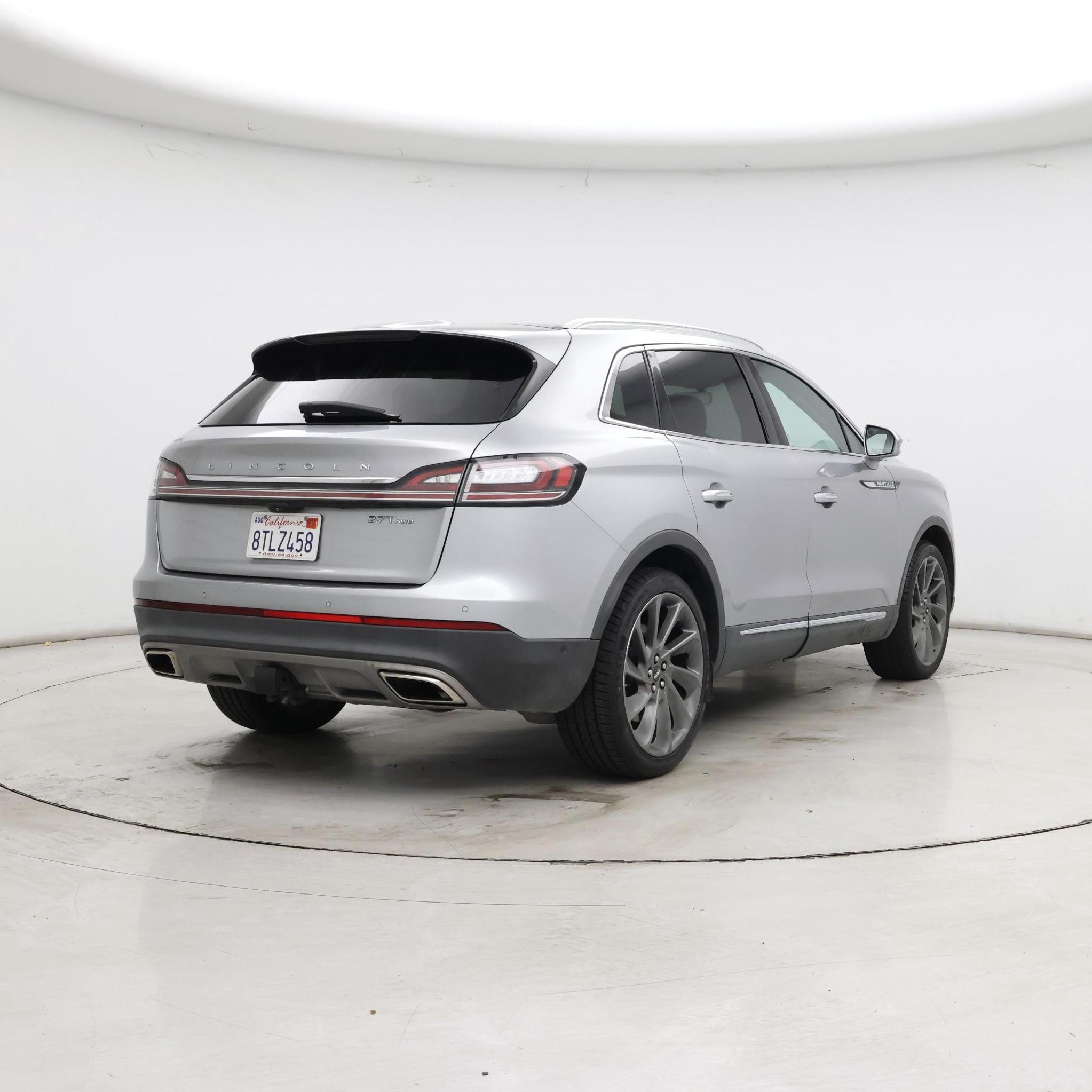 Thumbnail: 2020 Lincoln Nautilus - 8