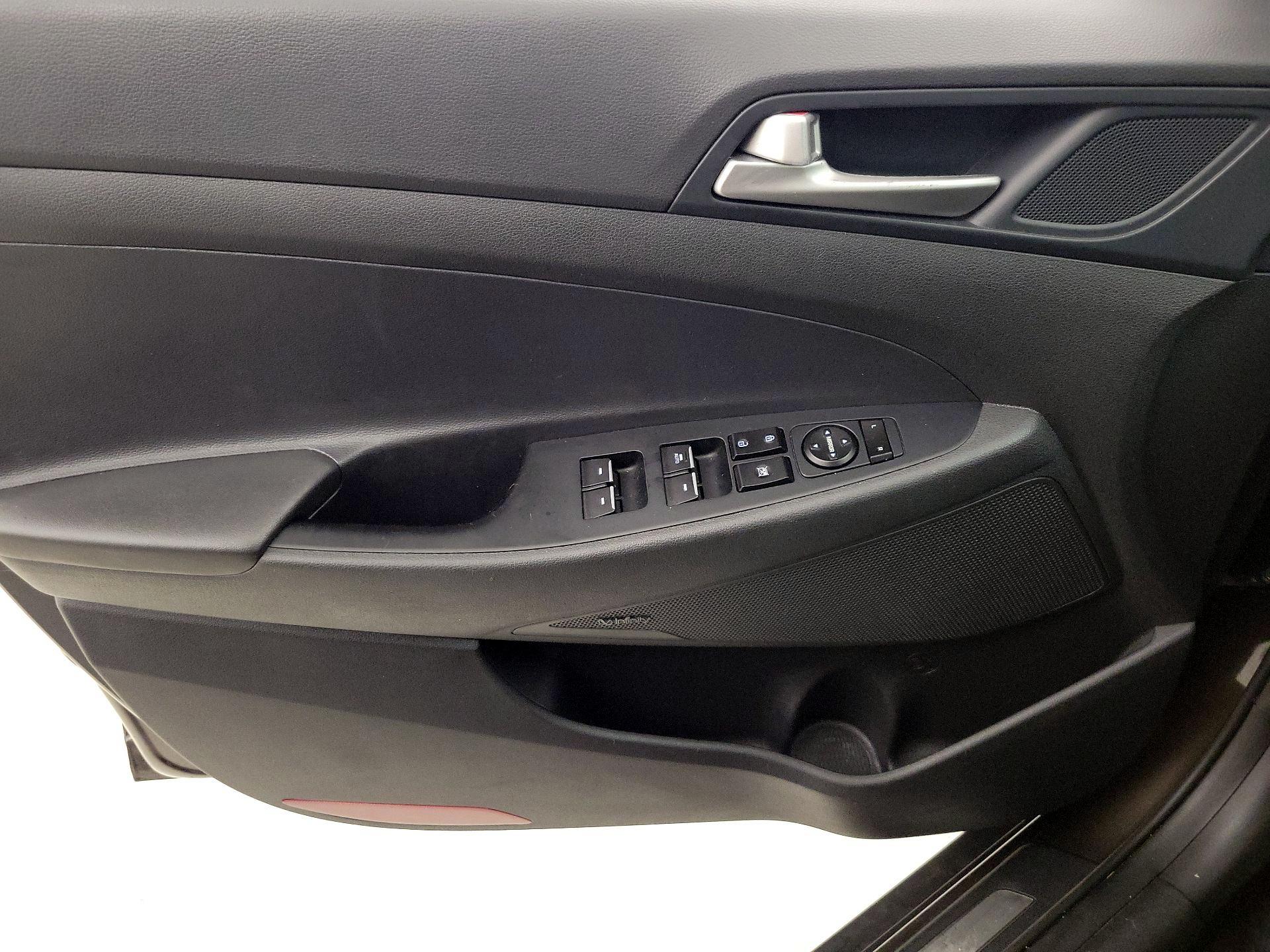 Thumbnail: 2020 Hyundai Tucson - 12