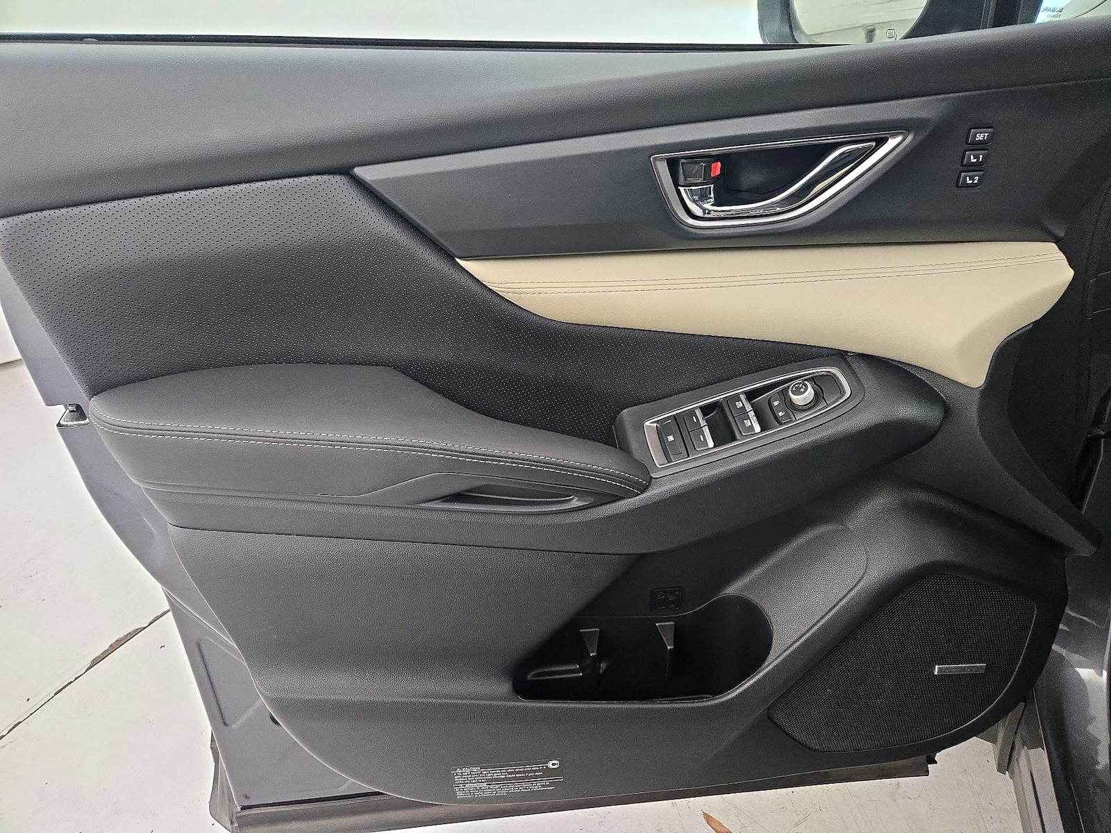 2022 Subaru Ascent Limited - Photo 13